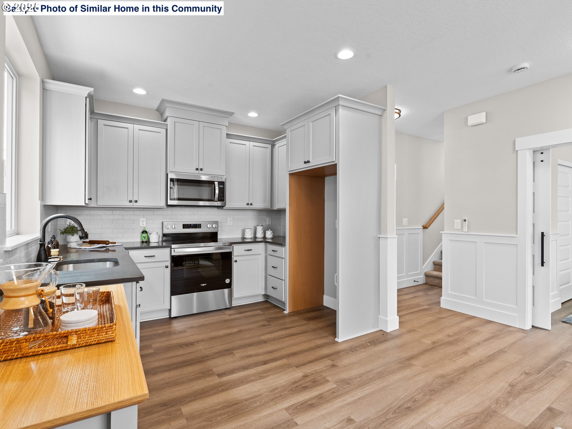 4583 N Haight AVE