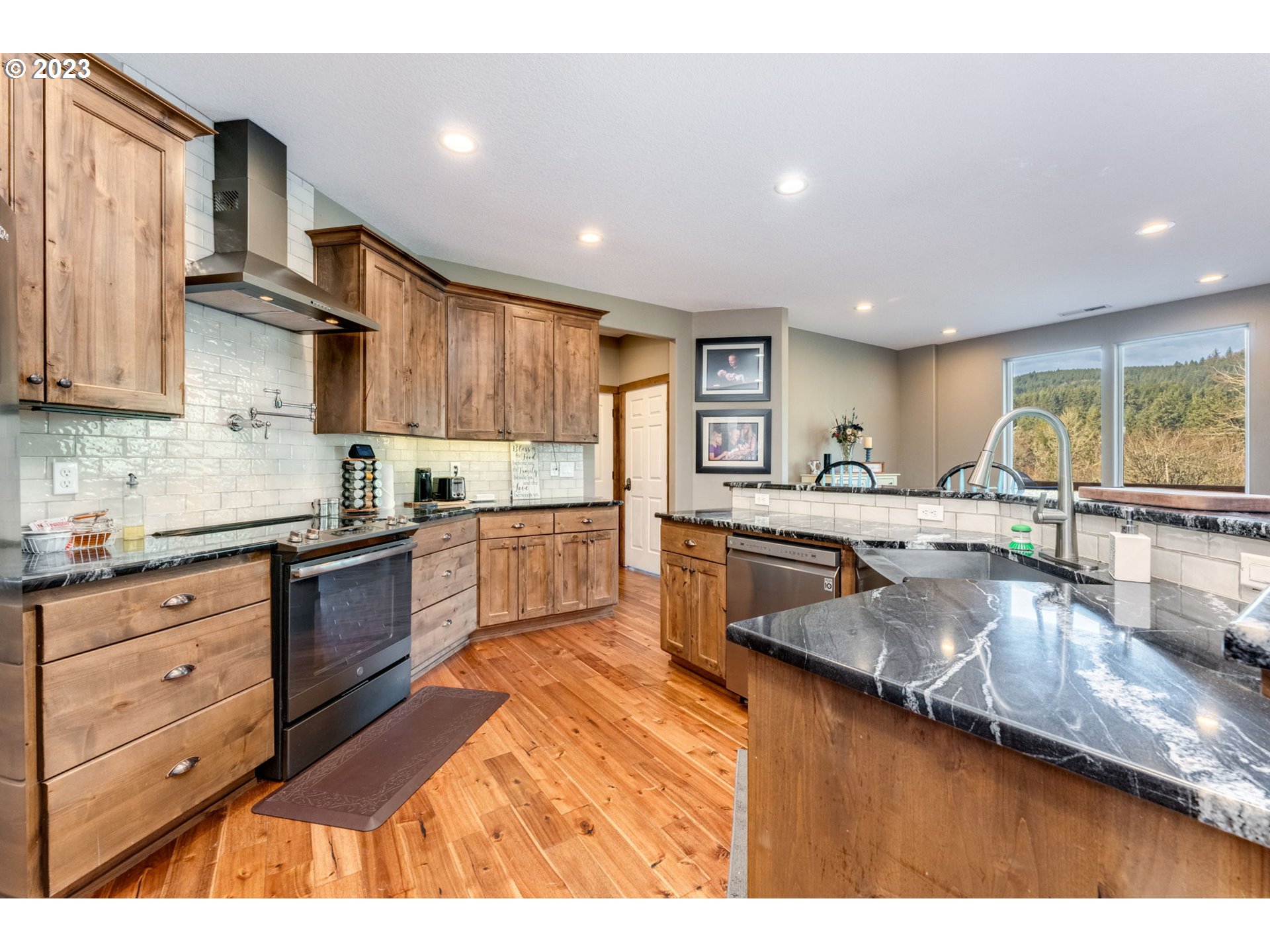 38233 SW LAURELWOOD RD