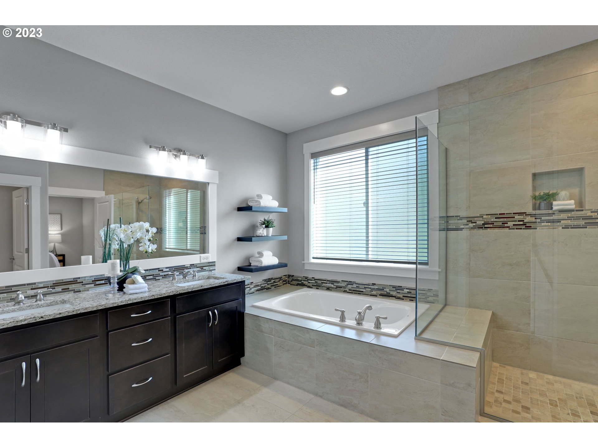 9206 SW WEST HAVEN DR