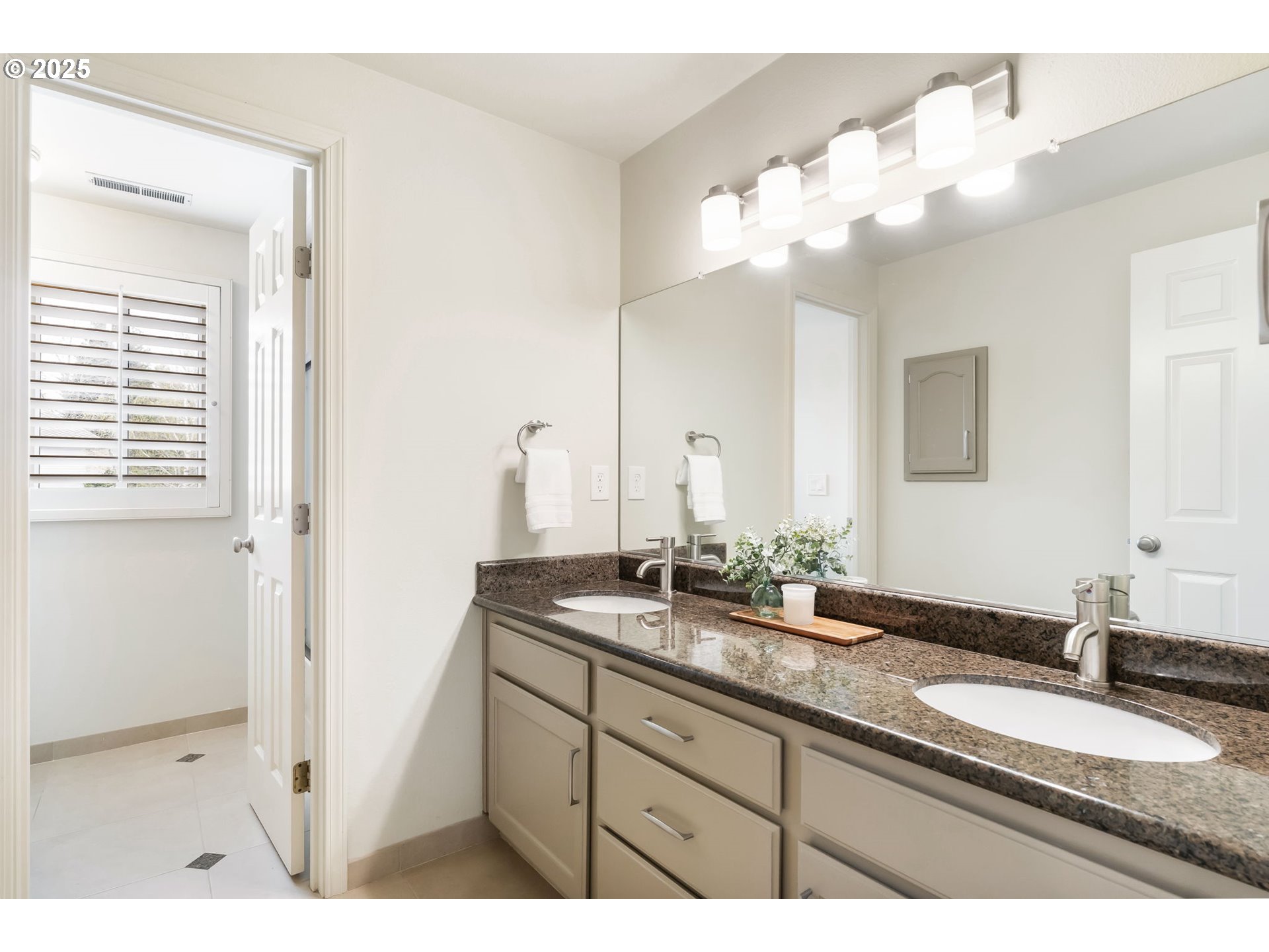 3265 NW BAUER WOODS DR