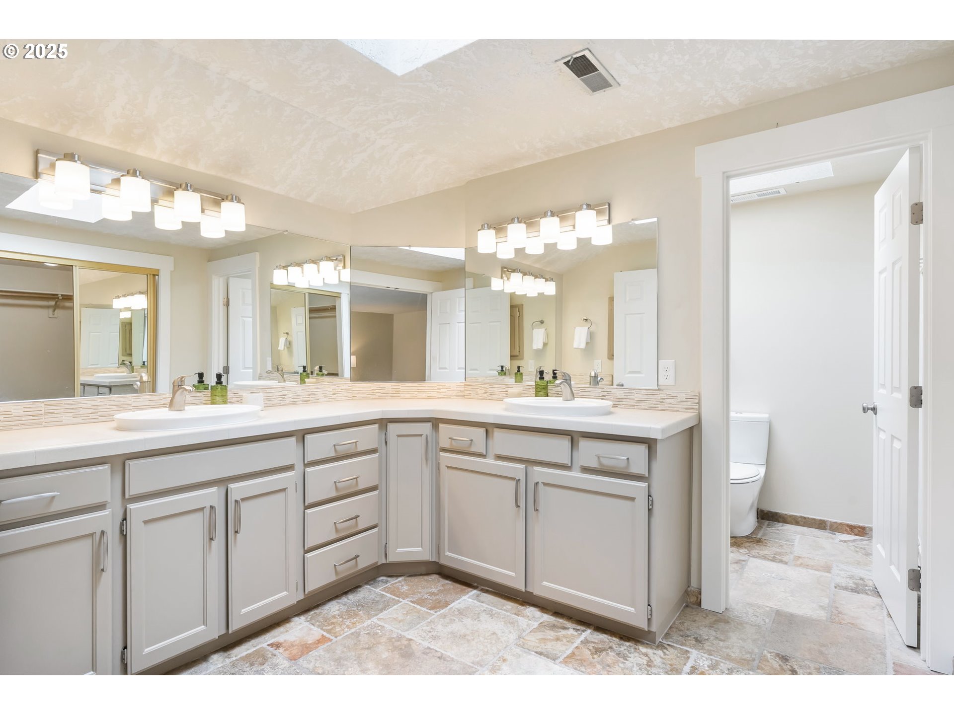 3265 NW BAUER WOODS DR