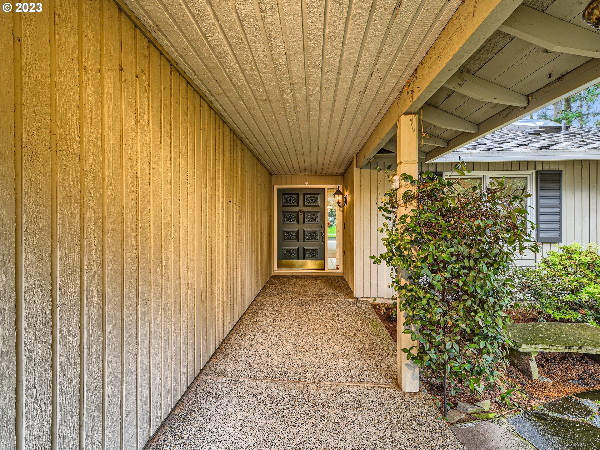 4685 NW NESKOWIN AVE