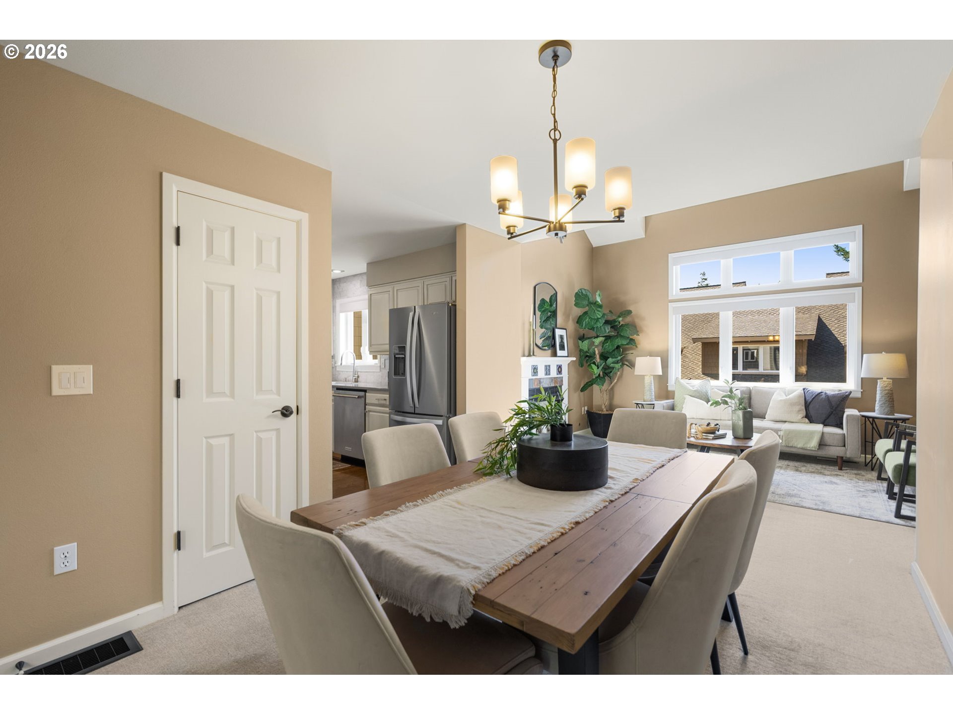 10209 NW VILLAGE HEIGHTS DR