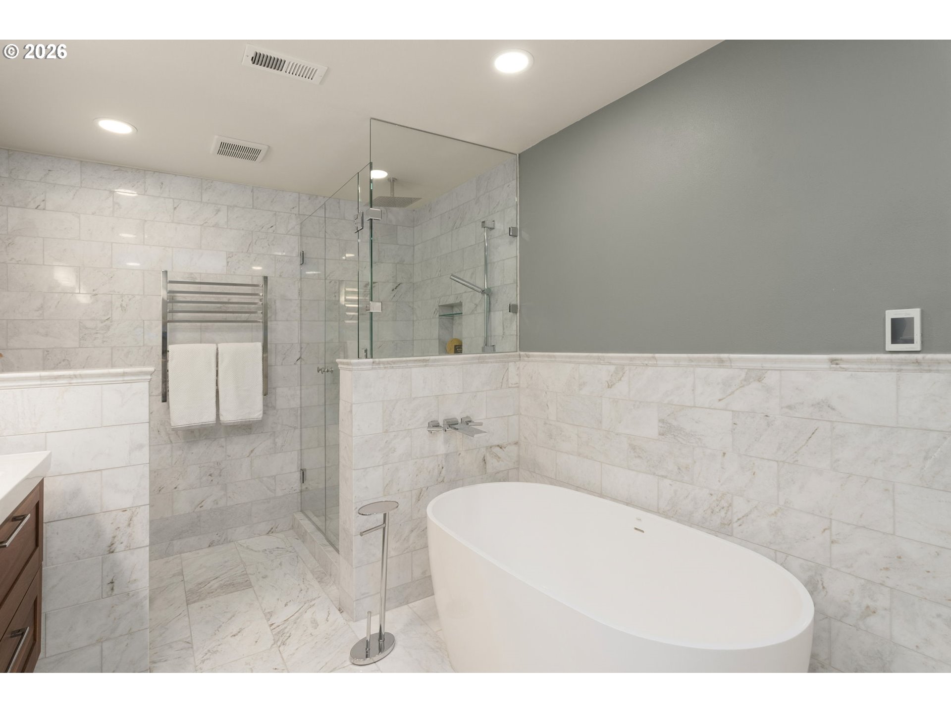 10209 NW VILLAGE HEIGHTS DR