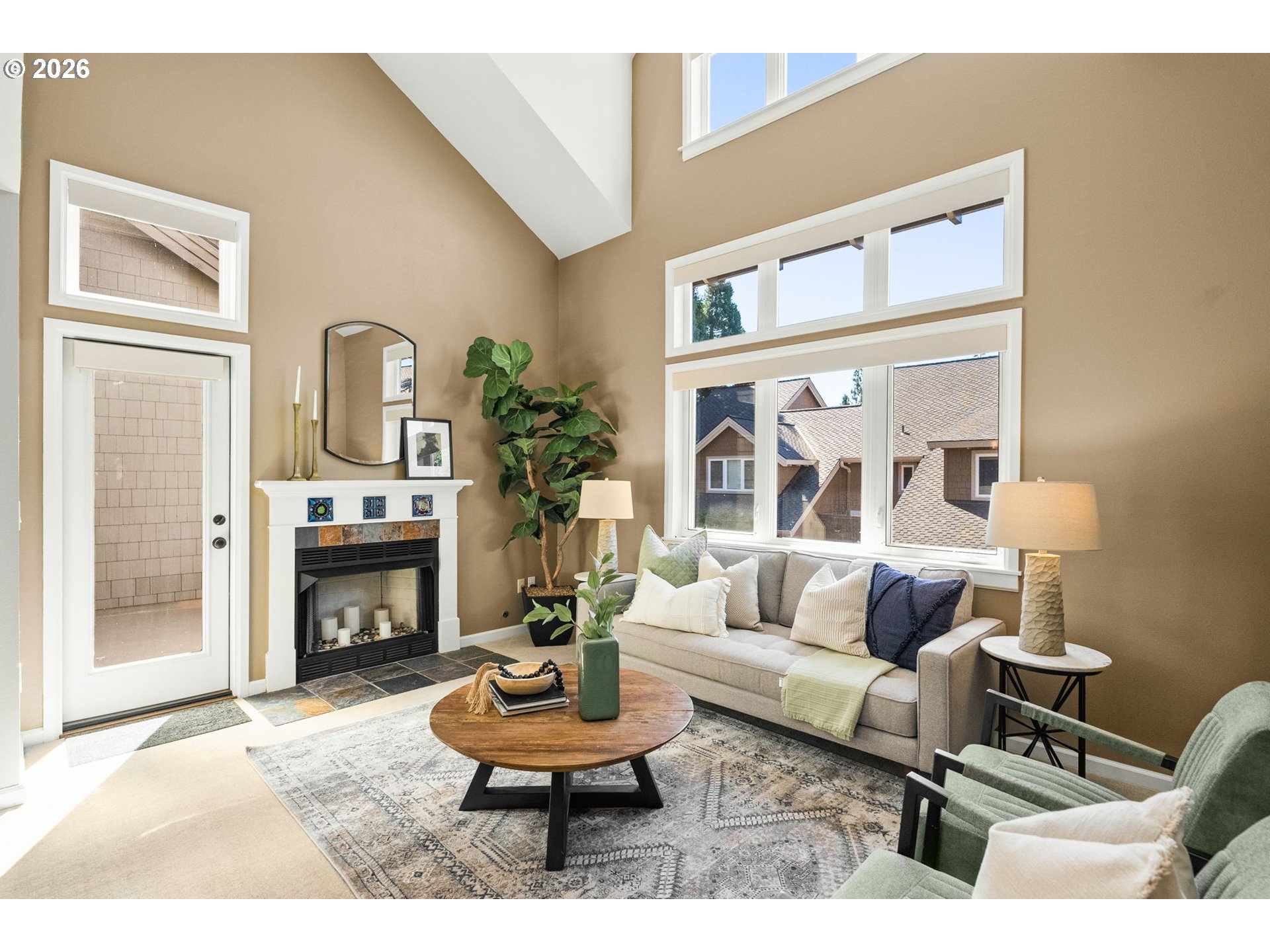 10209 NW VILLAGE HEIGHTS DR