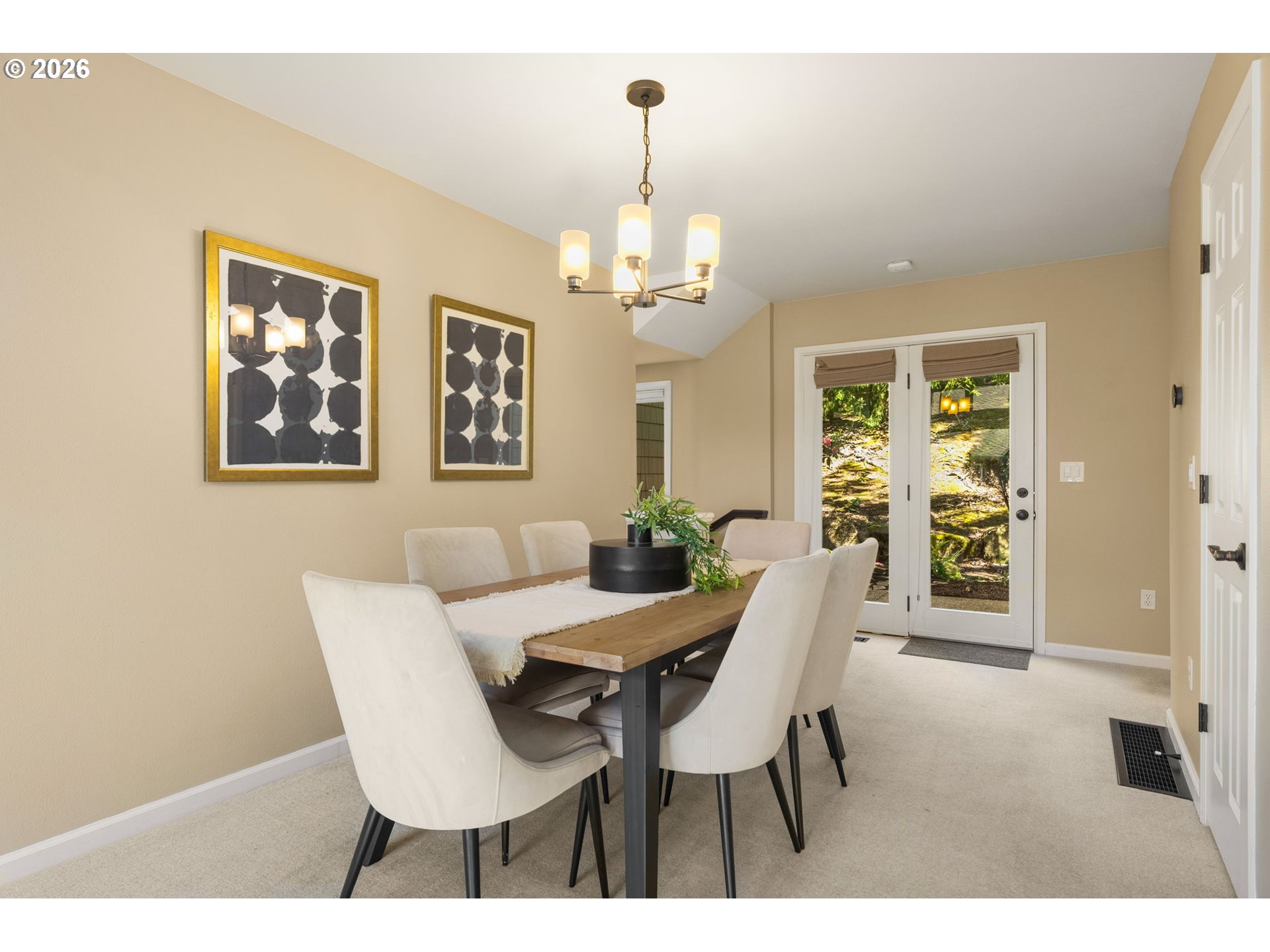 10209 NW VILLAGE HEIGHTS DR