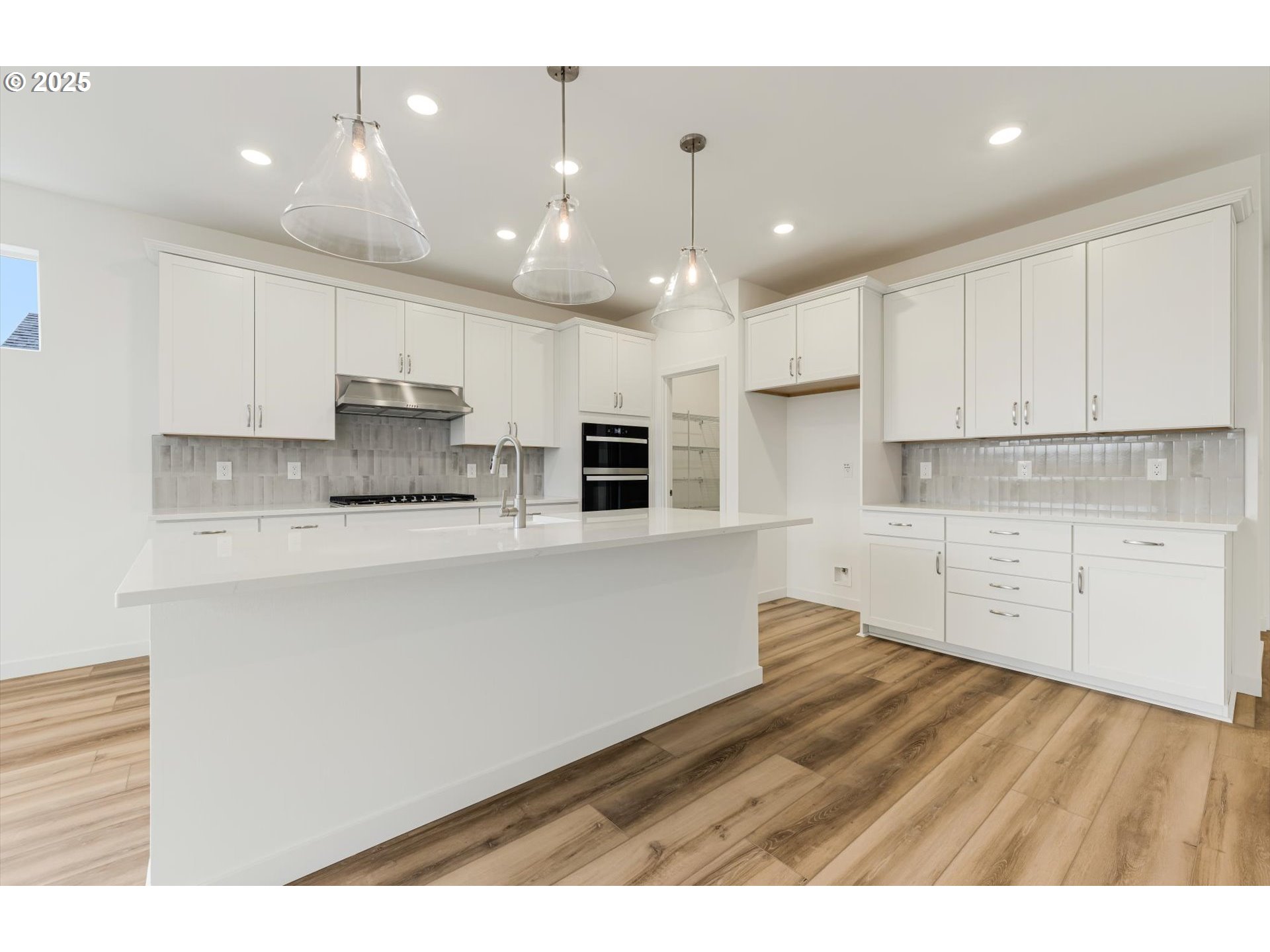 27286 SW Marigold TER