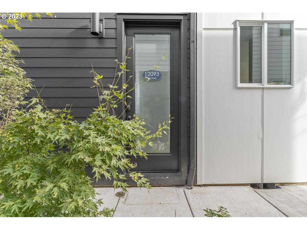 12093 SE Oak ST