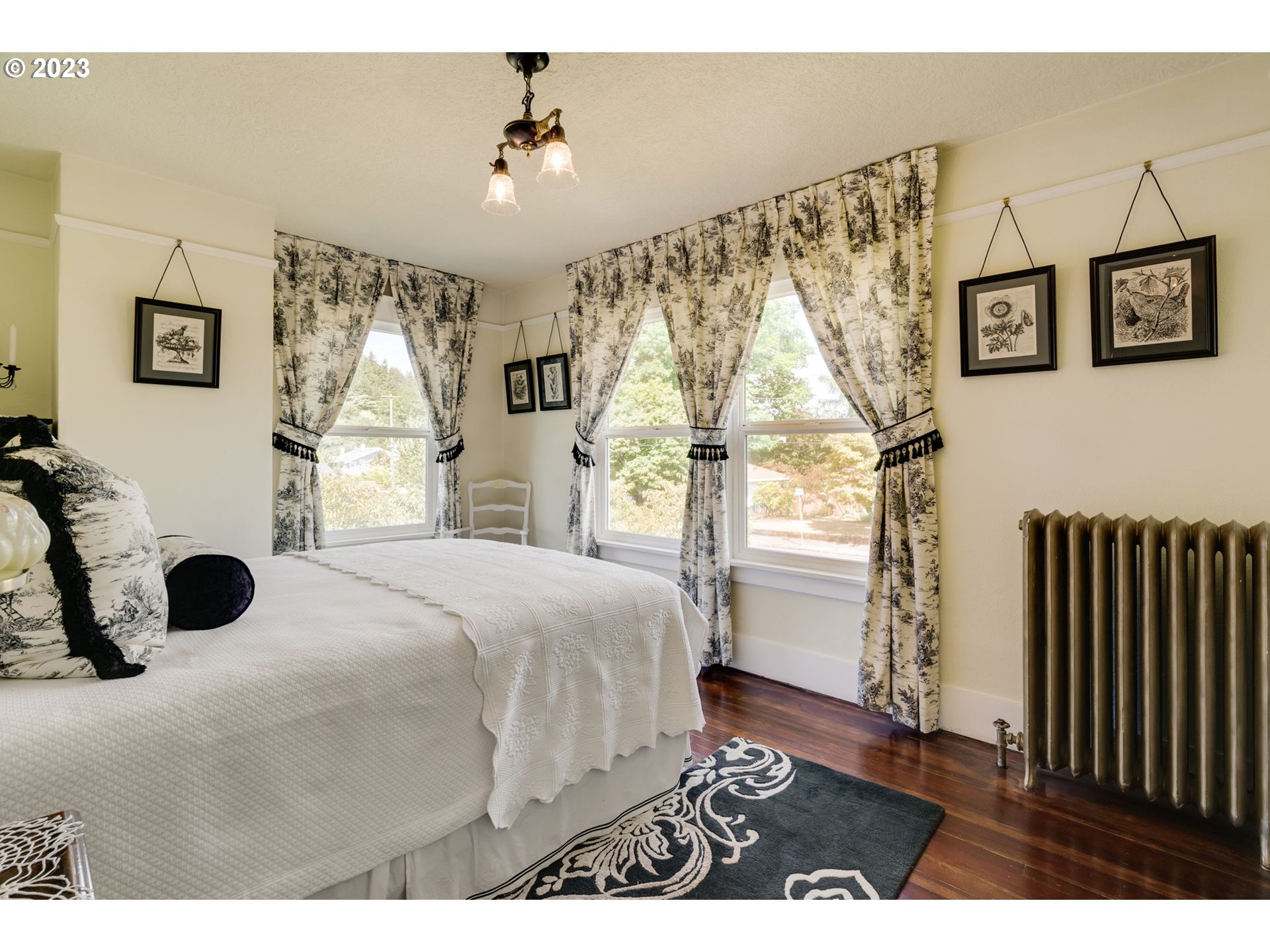 2605 SE 67TH AVE
