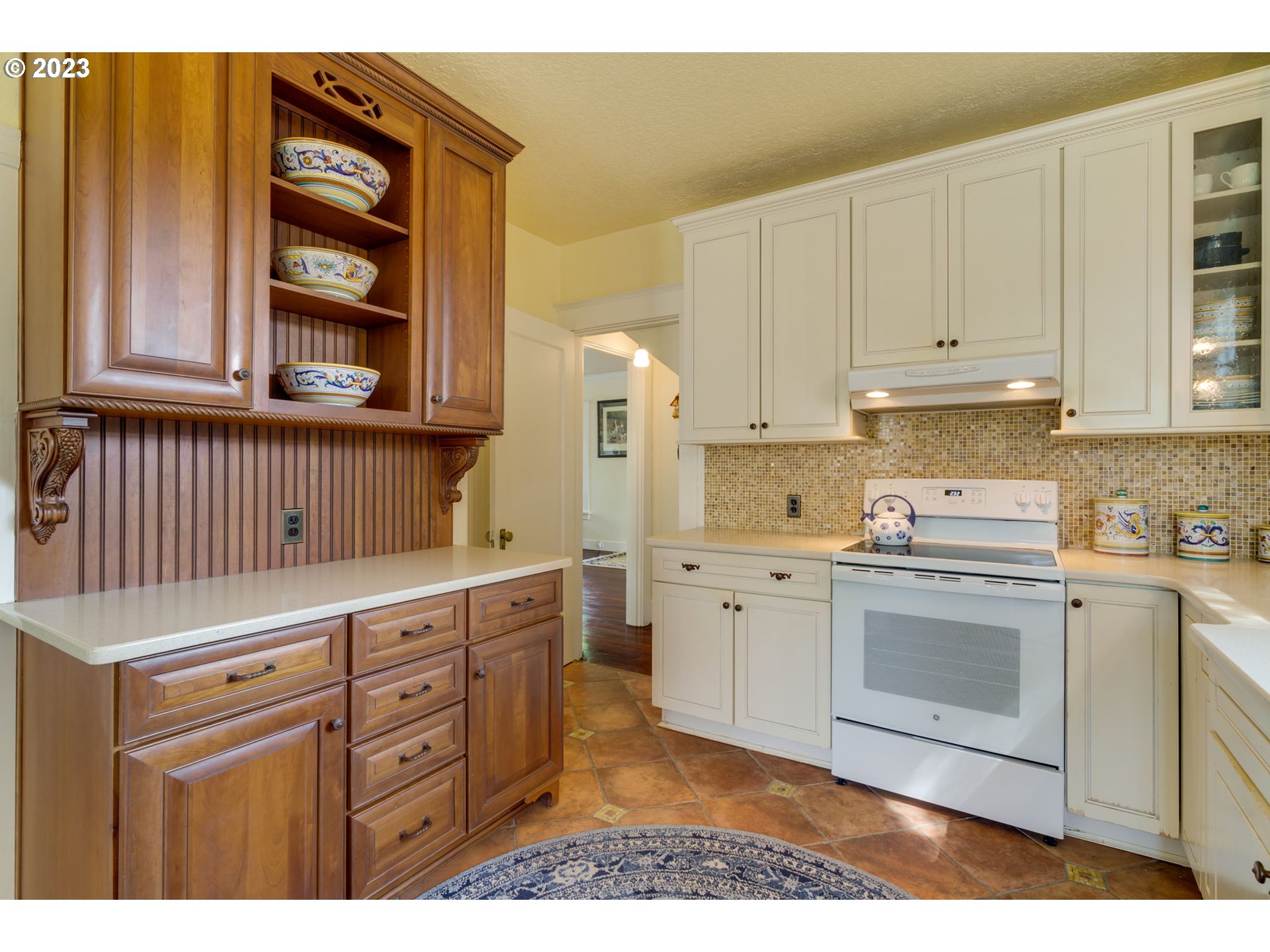 2605 SE 67TH AVE