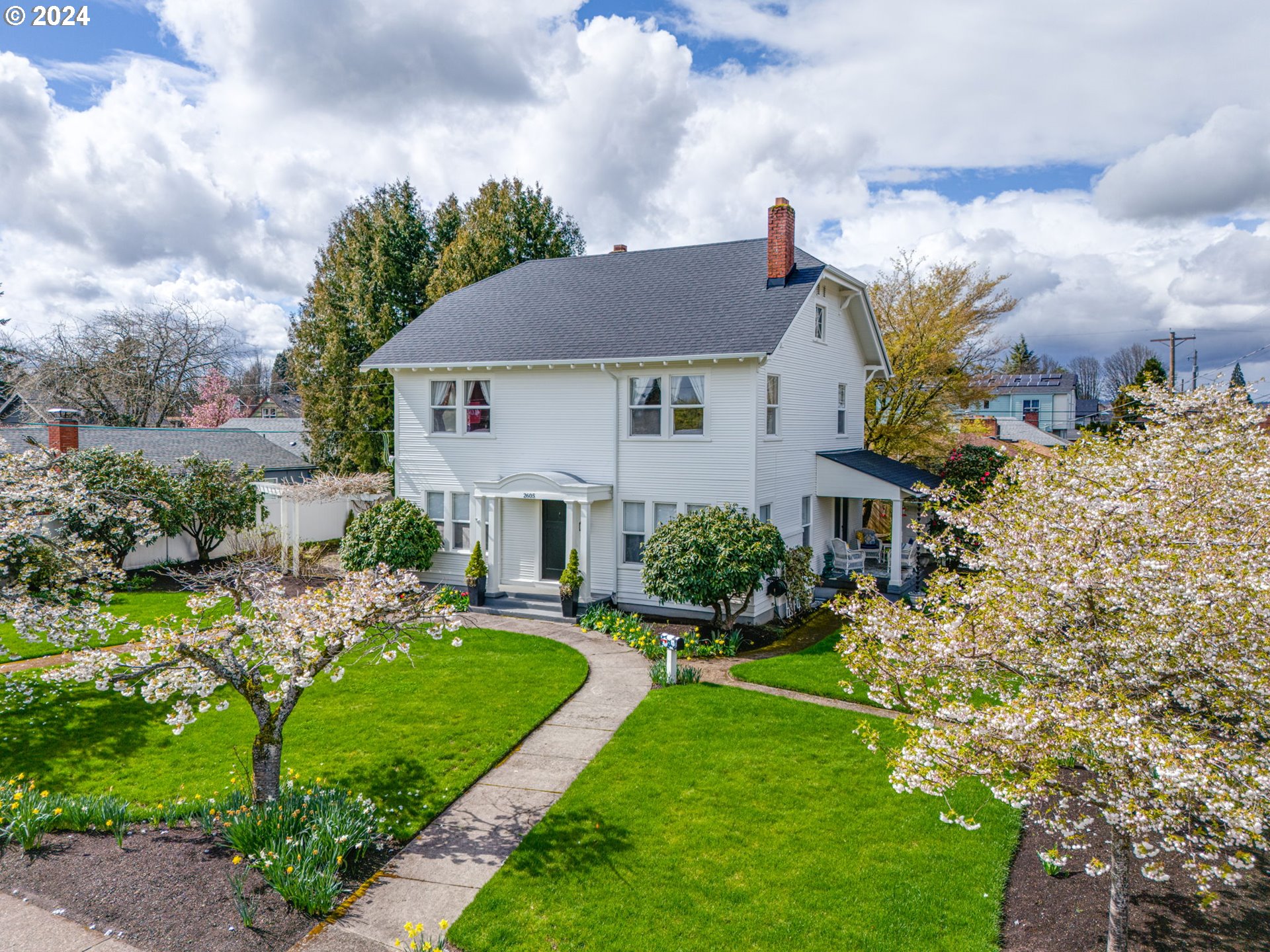2605 SE 67TH AVE