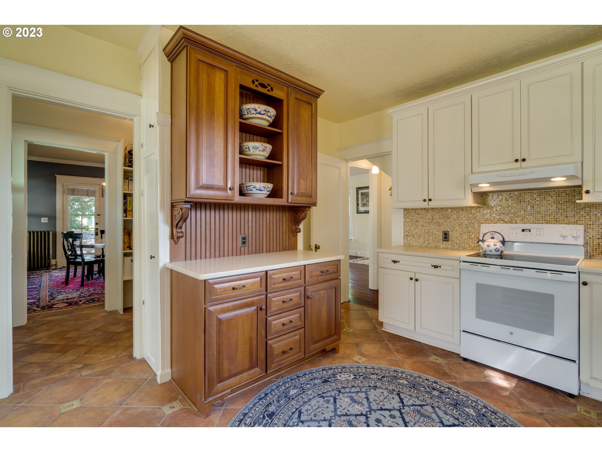 2605 SE 67TH AVE