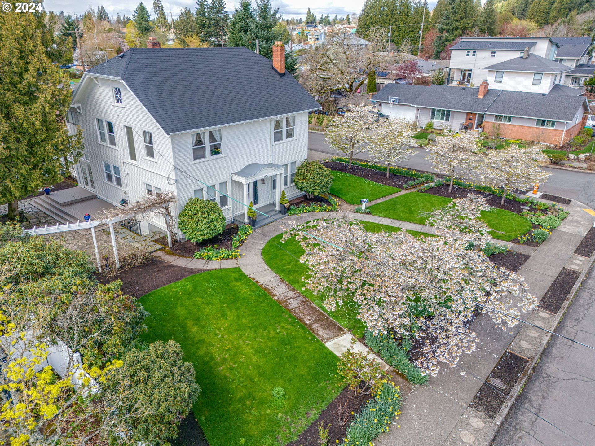 2605 SE 67TH AVE