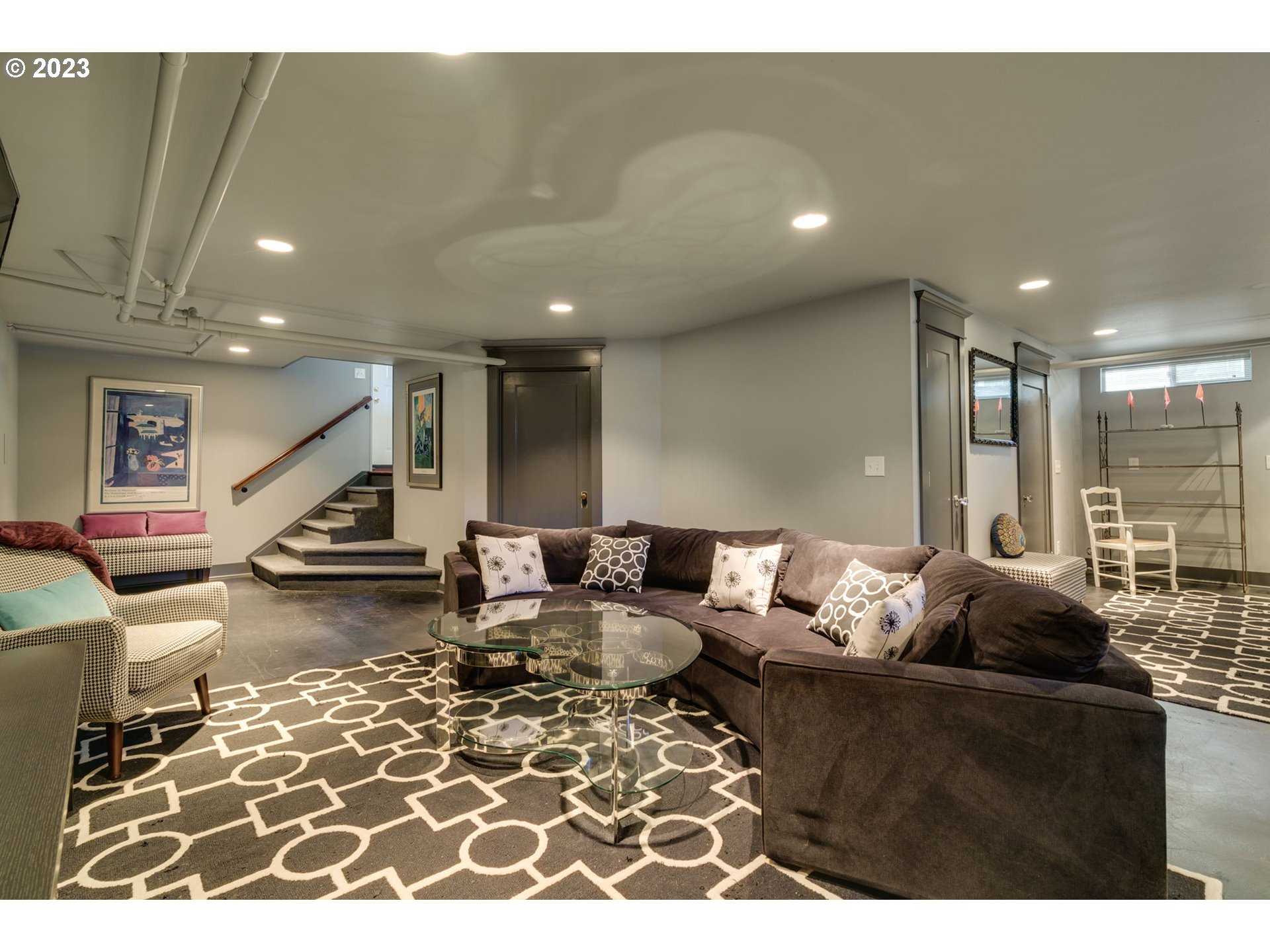 2605 SE 67TH AVE