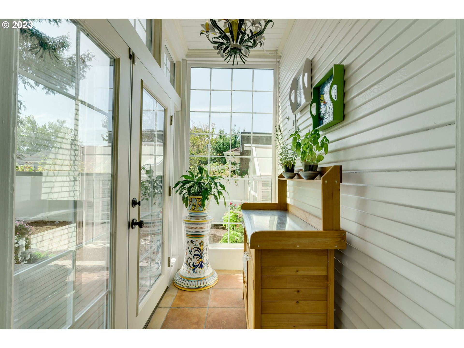 2605 SE 67TH AVE