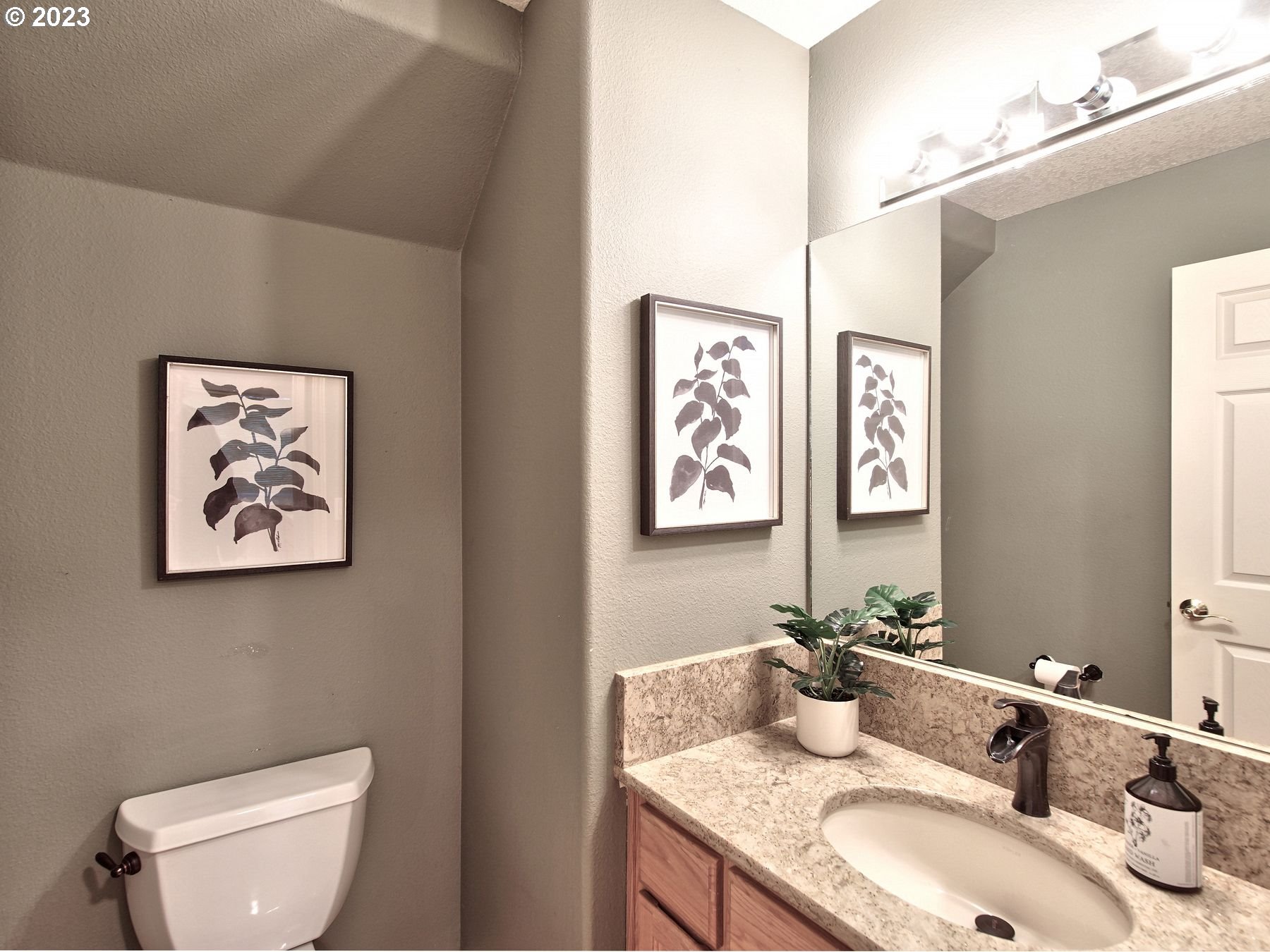3450 NW BLACKCOMB DR