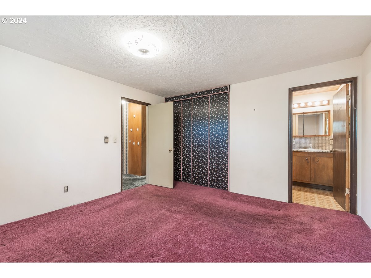 13675 JOHNSON TER