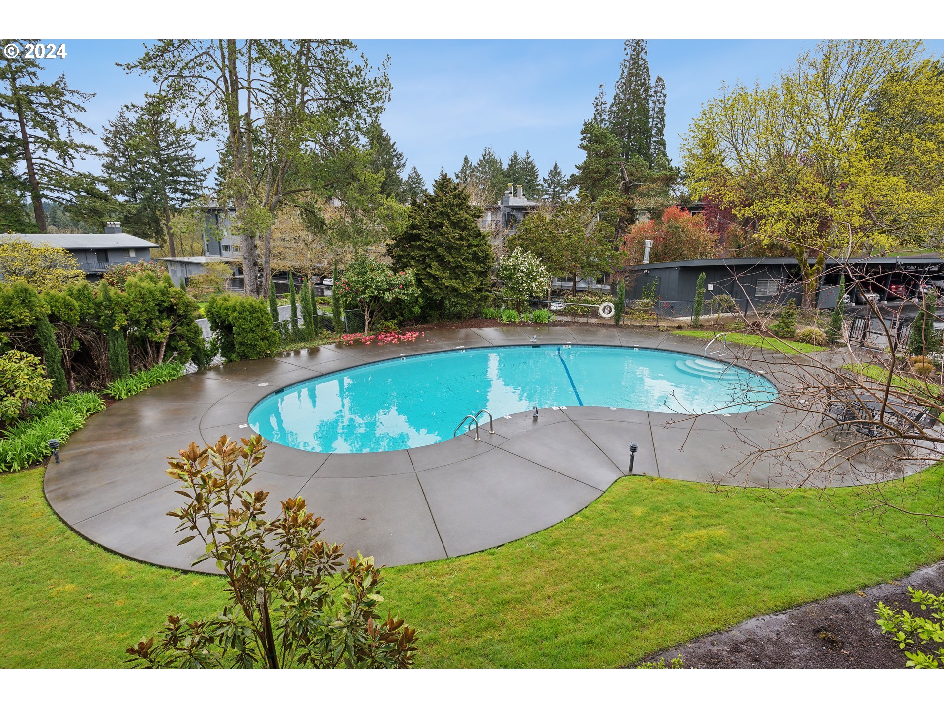 16250 PACIFIC HWY 58
