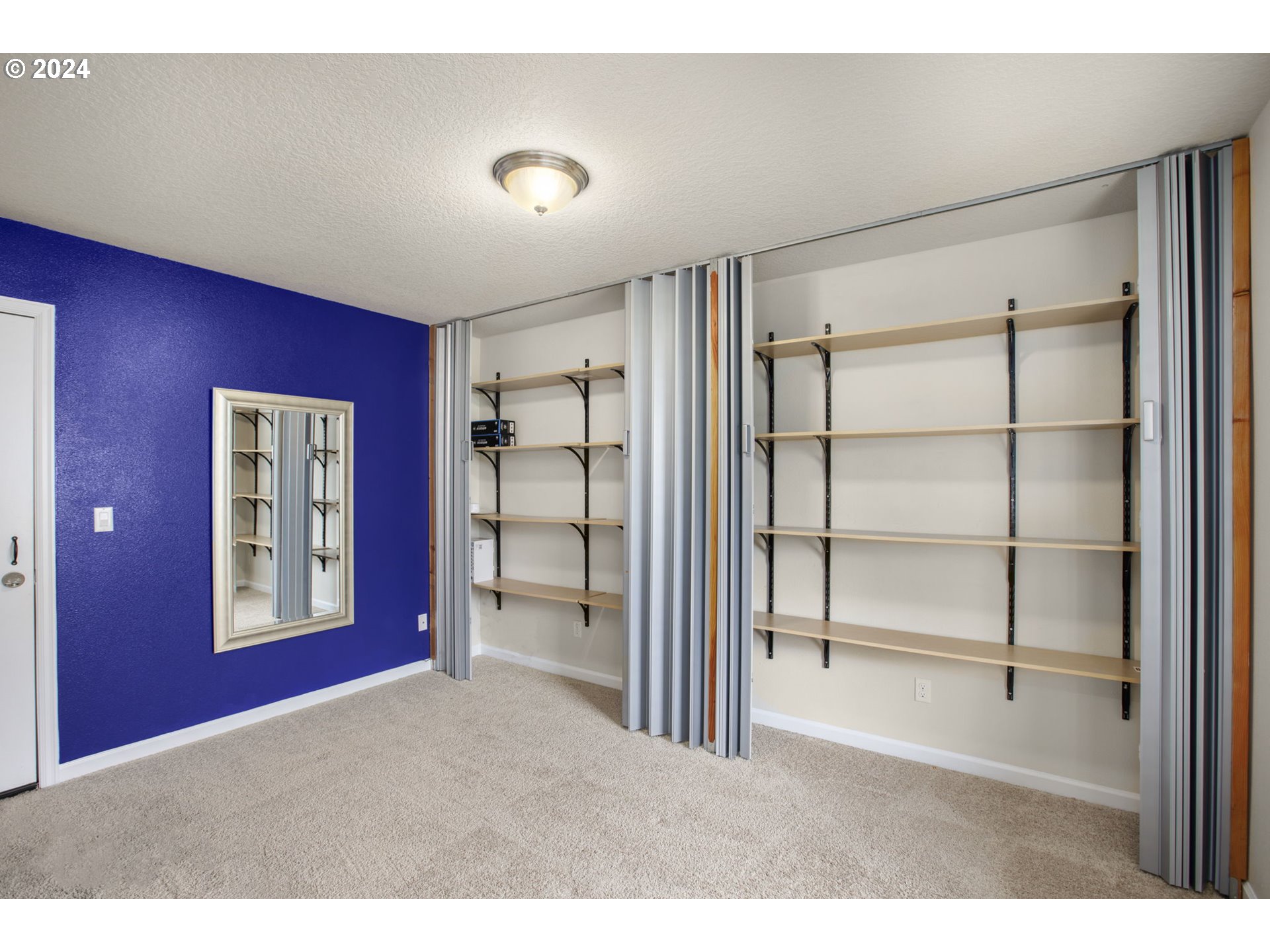 7623 NW BUCKTHORN WAY