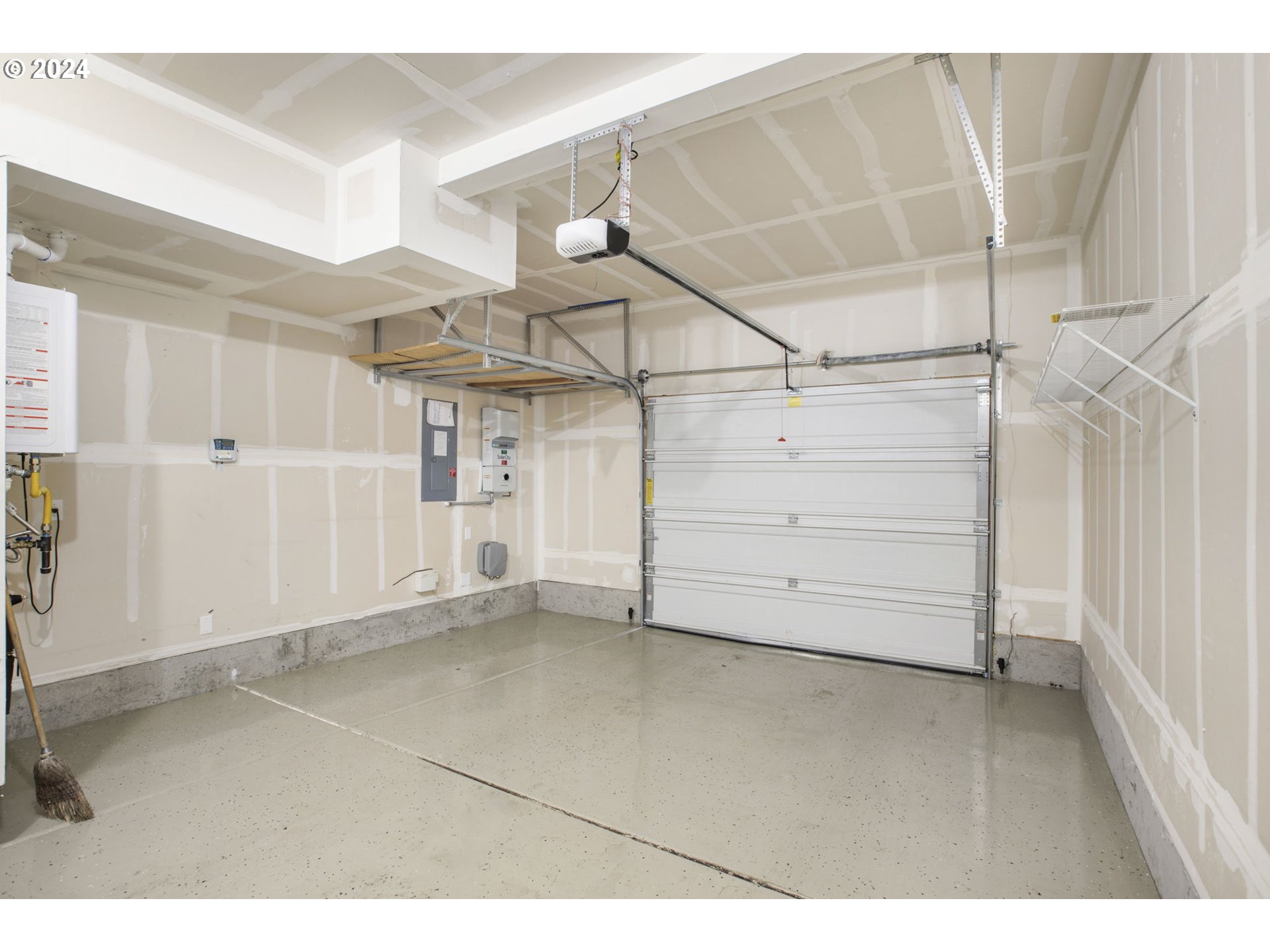 7623 NW BUCKTHORN WAY