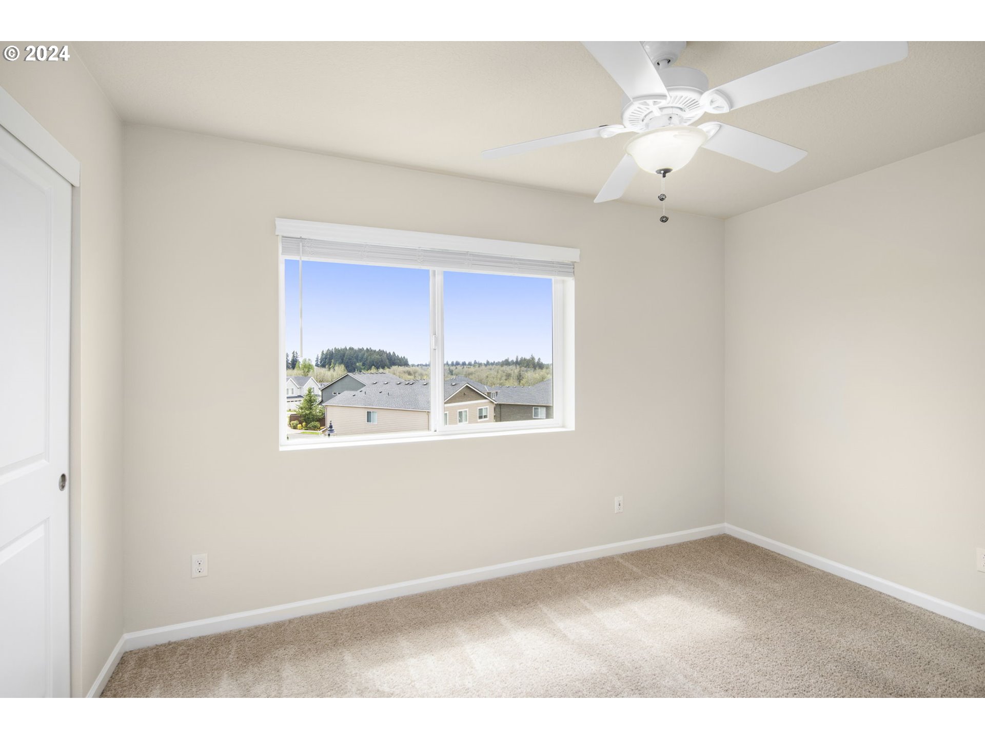 7623 NW BUCKTHORN WAY