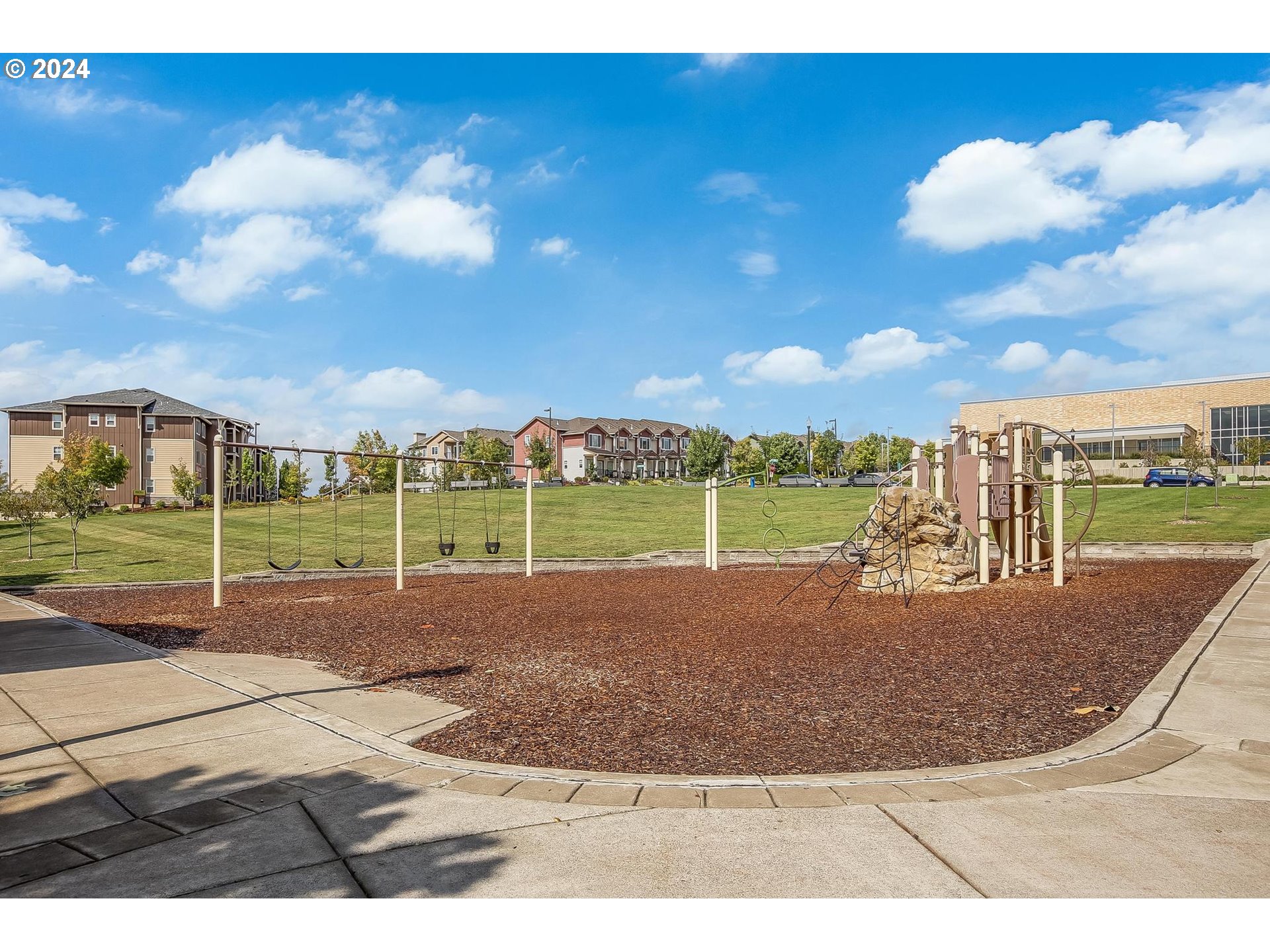 11740 NW CEDAR FALLS DR