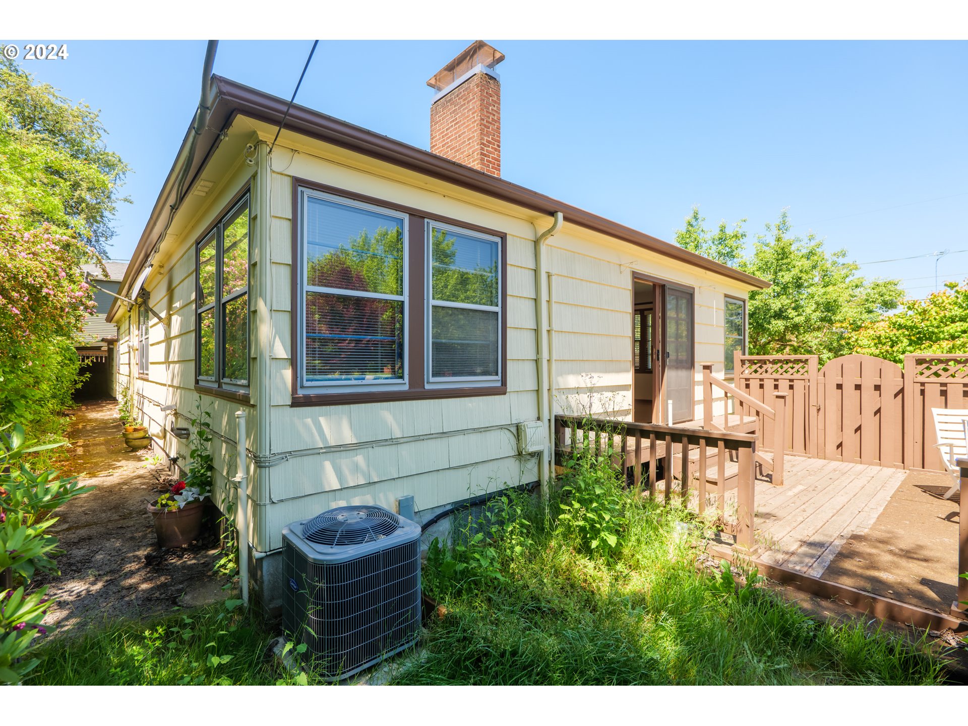 3132 NE ROSA PARKS WAY