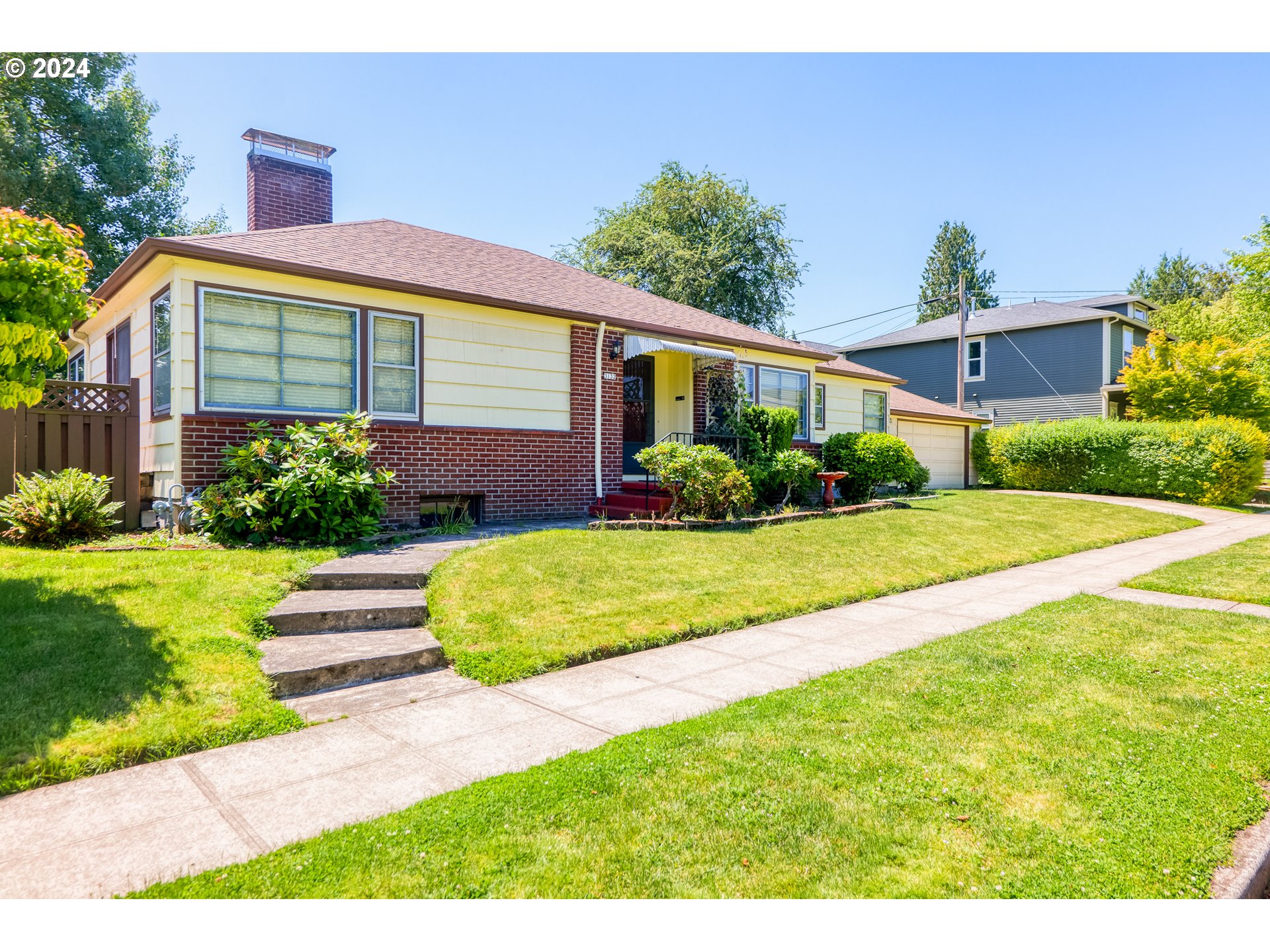 3132 NE ROSA PARKS WAY