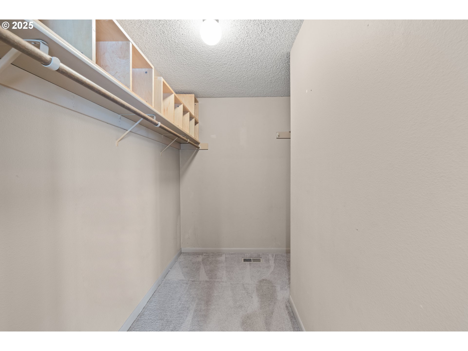 16081 PEARCY ST