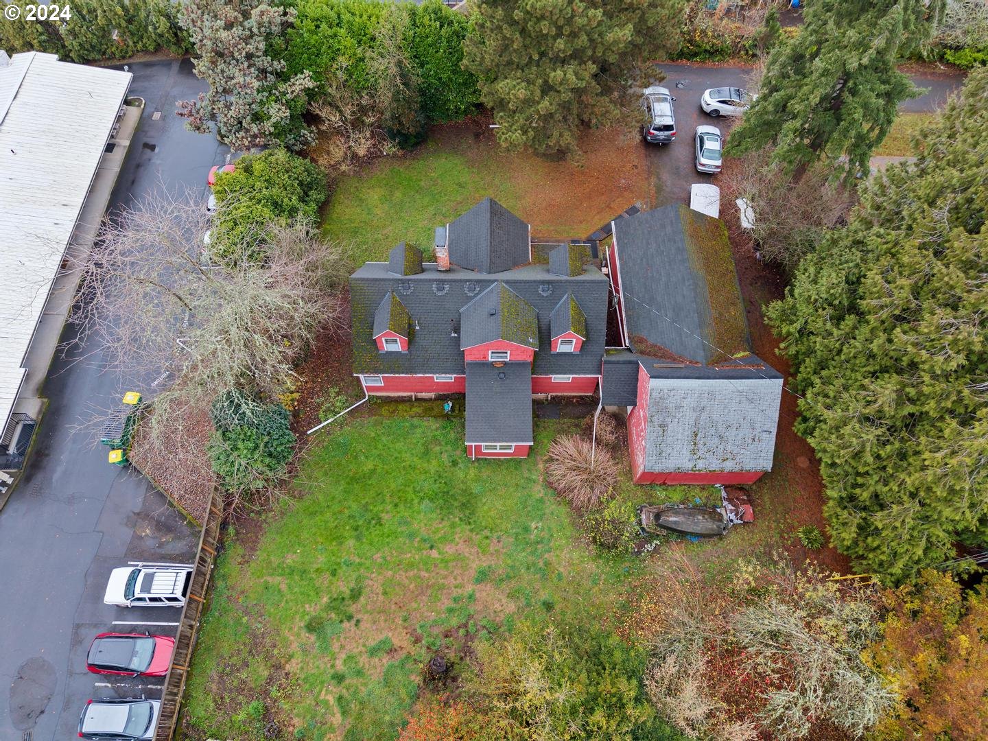 10050 SW BEAVERTON HILLSDALE HWY