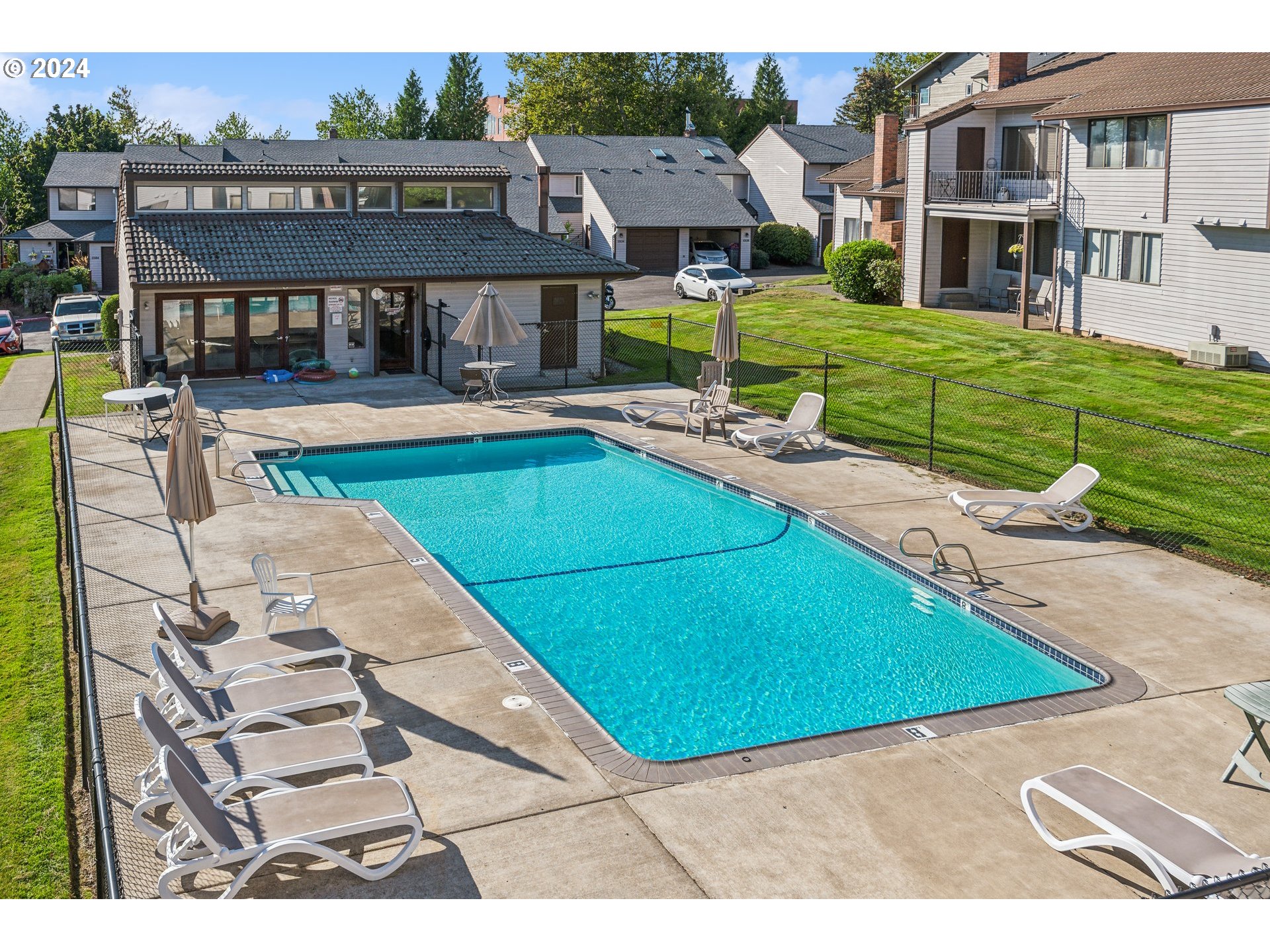 12233 SE 104TH CT