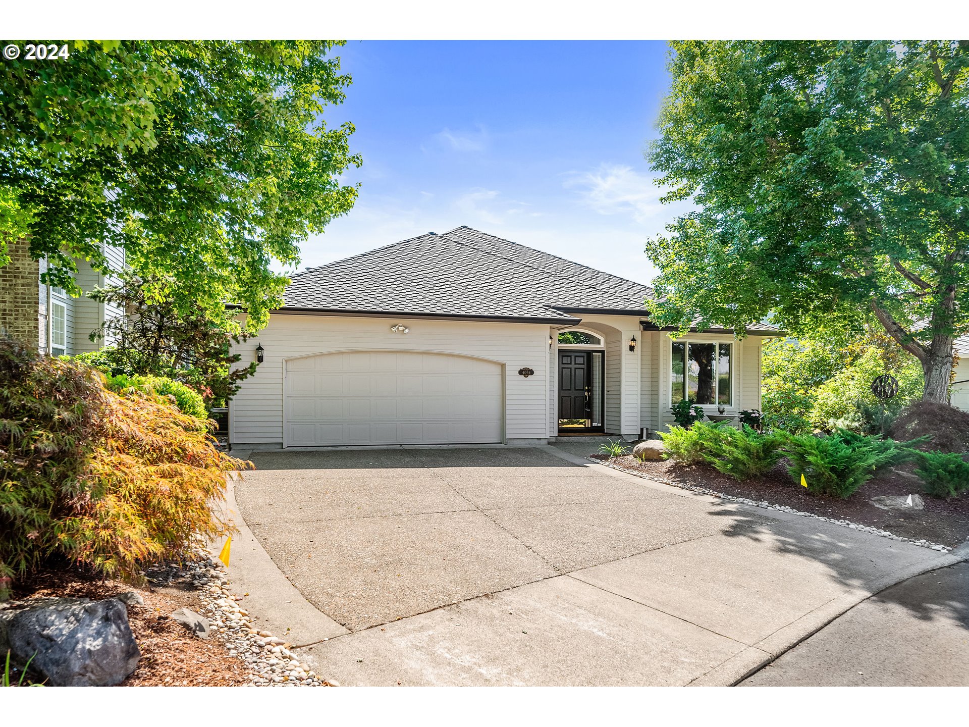 4054 NW GLENEAGLES PL