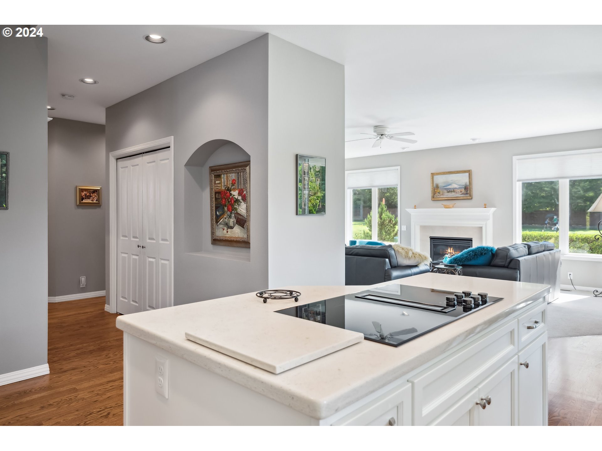 4054 NW GLENEAGLES PL