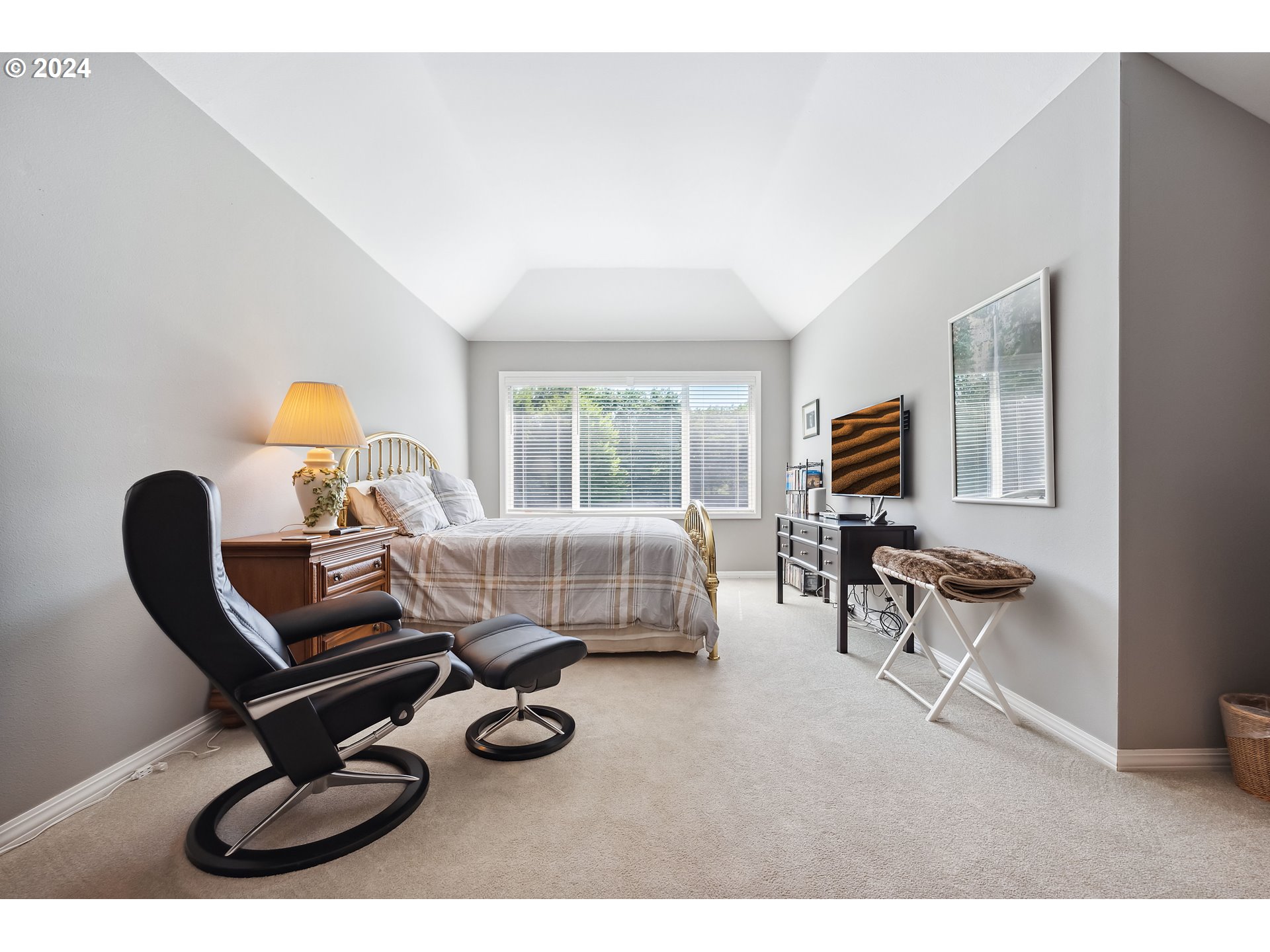 4054 NW GLENEAGLES PL