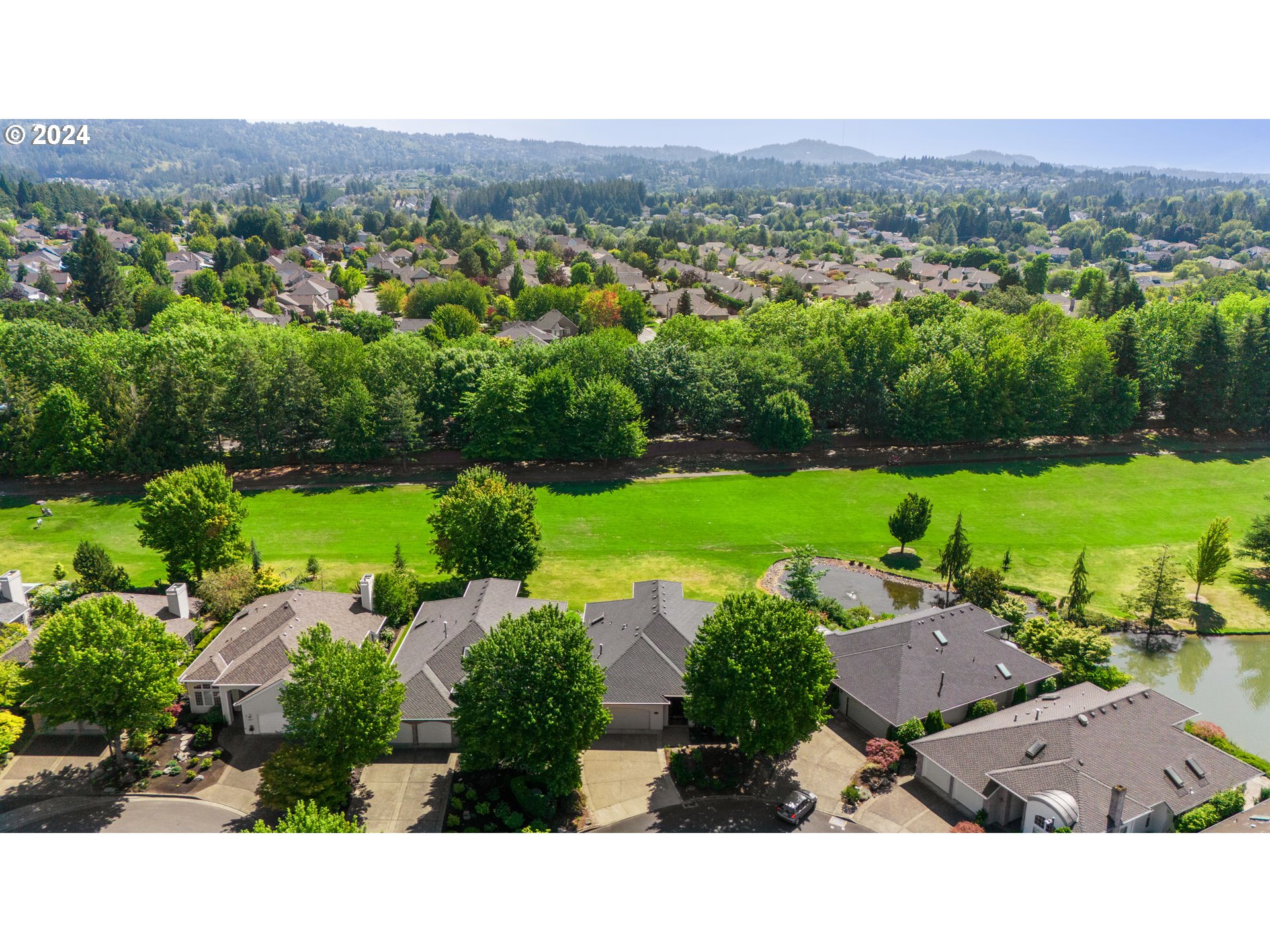 4054 NW GLENEAGLES PL