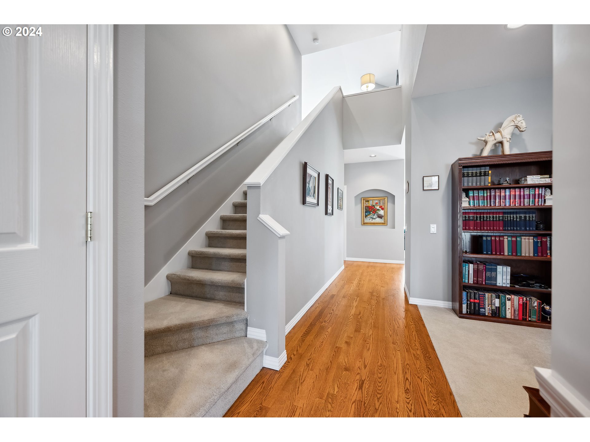 4054 NW GLENEAGLES PL