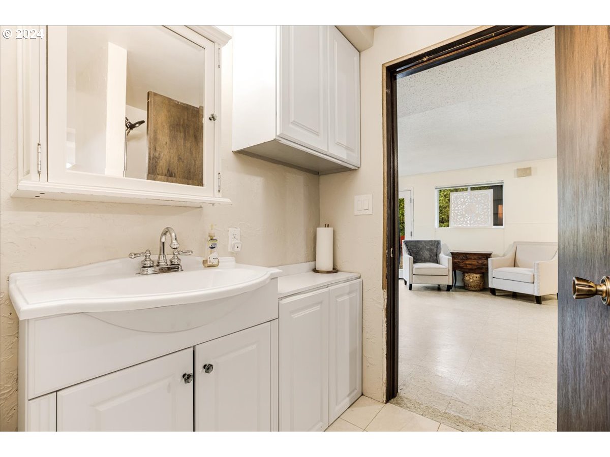 10755 SW DERRY DELL CT