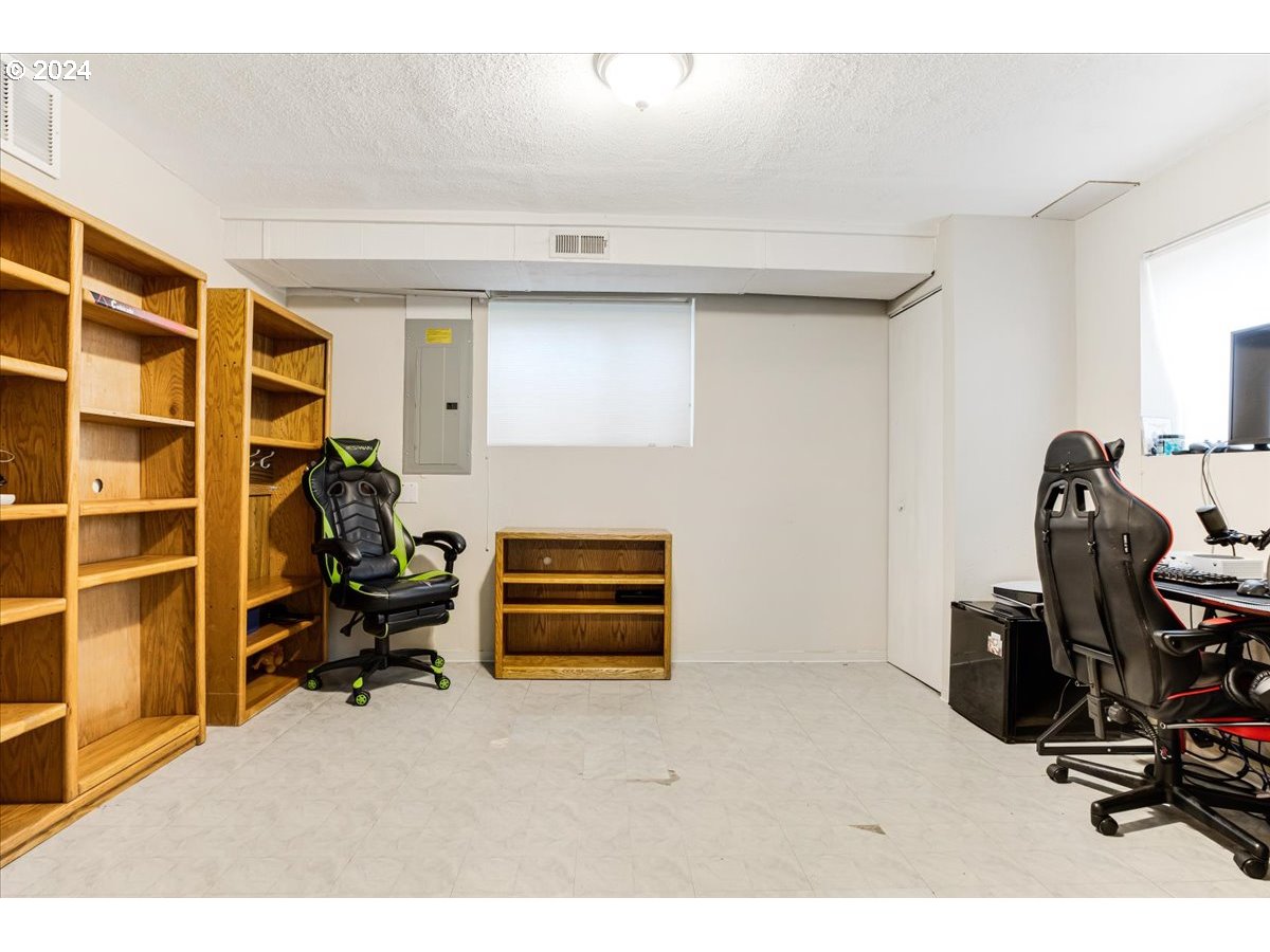 10755 SW DERRY DELL CT