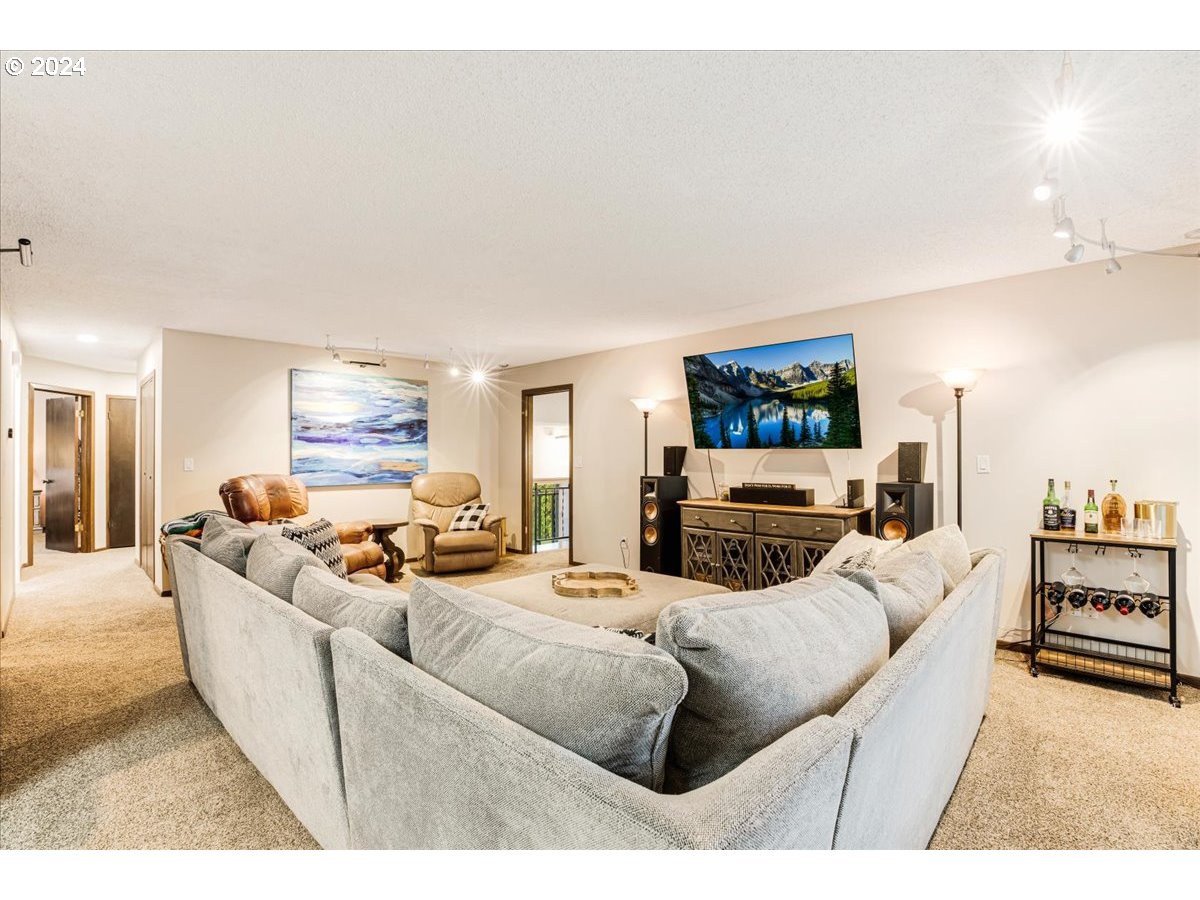 10755 SW DERRY DELL CT