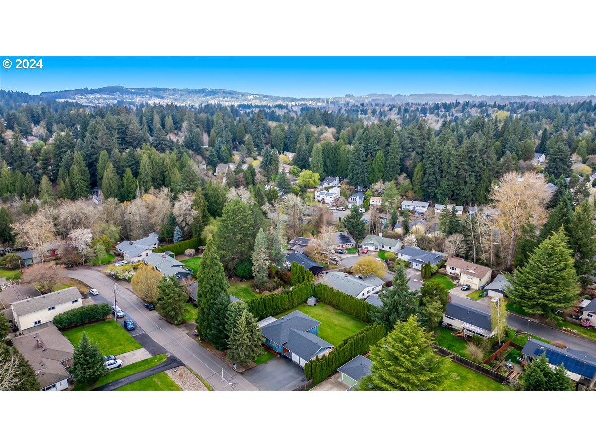 10755 SW DERRY DELL CT