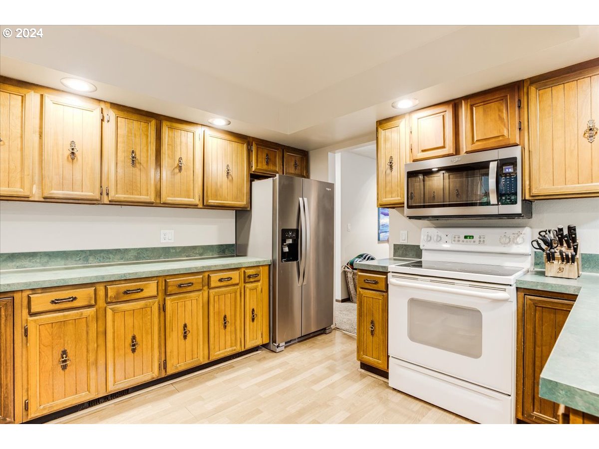 10755 SW DERRY DELL CT