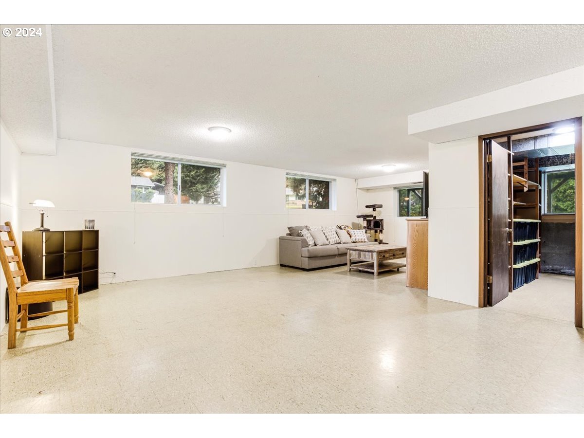 10755 SW DERRY DELL CT