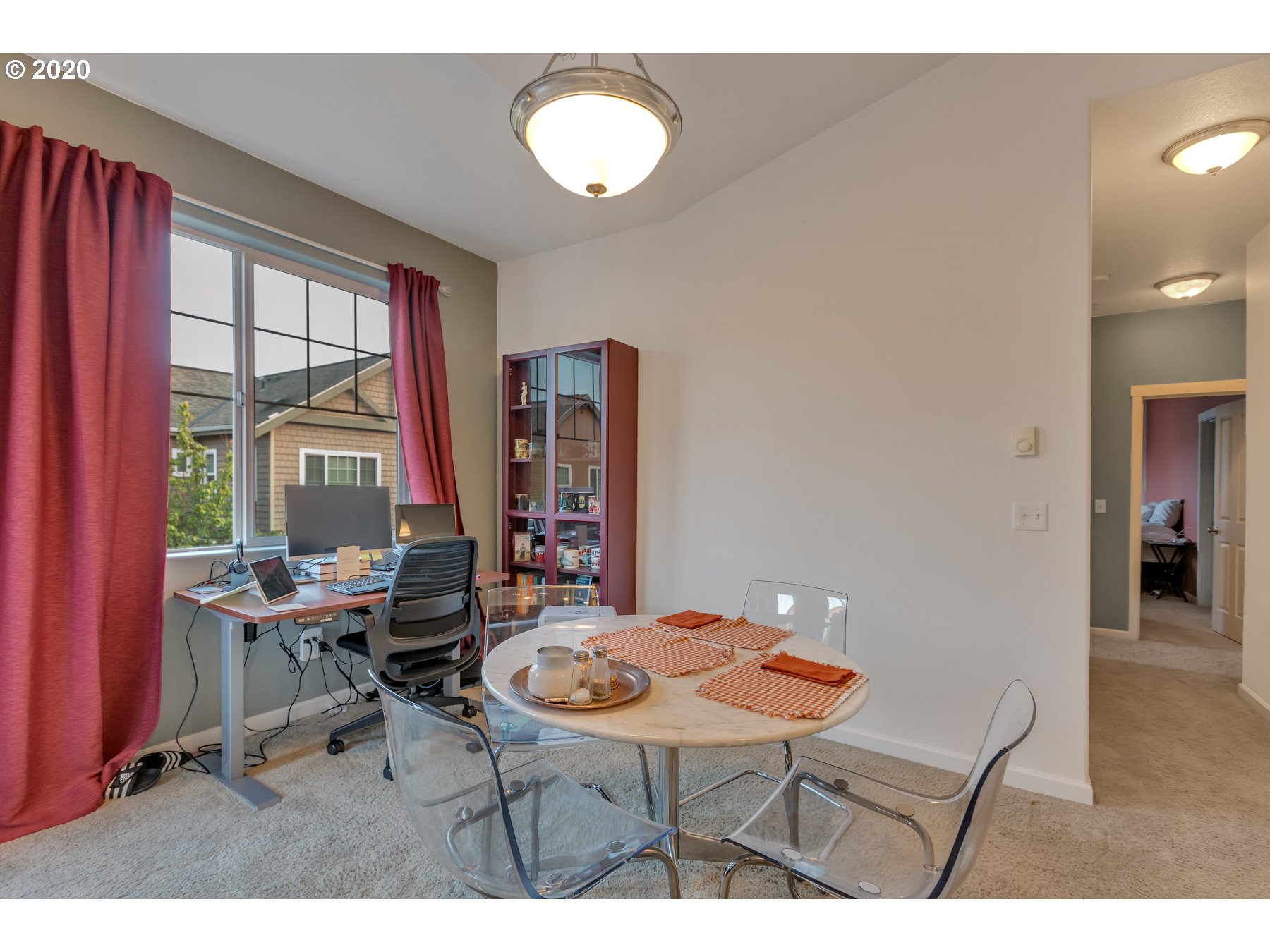 695 NW Falling Waters LN NW 401