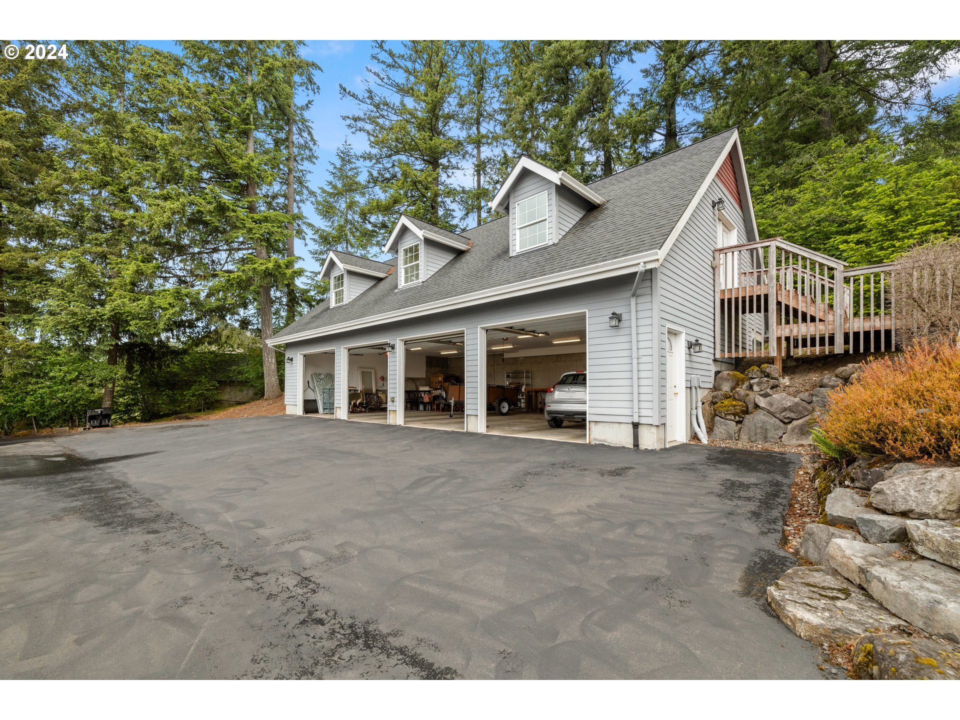 15777 S BRADLEY RD