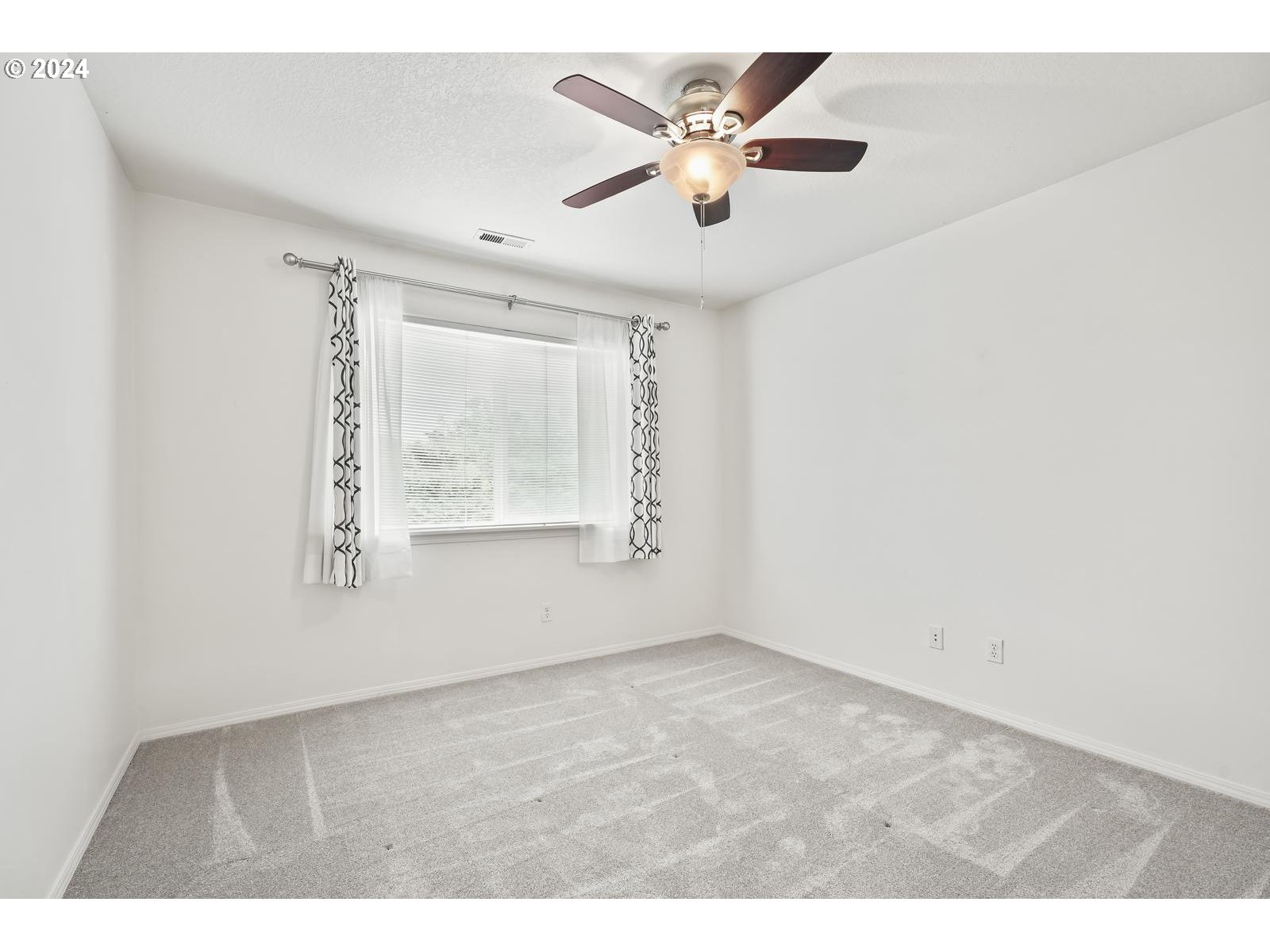 3504 NW TALAMORE TER