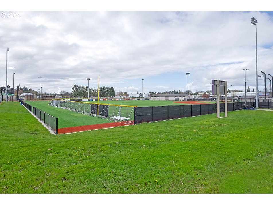 3504 NW TALAMORE TER