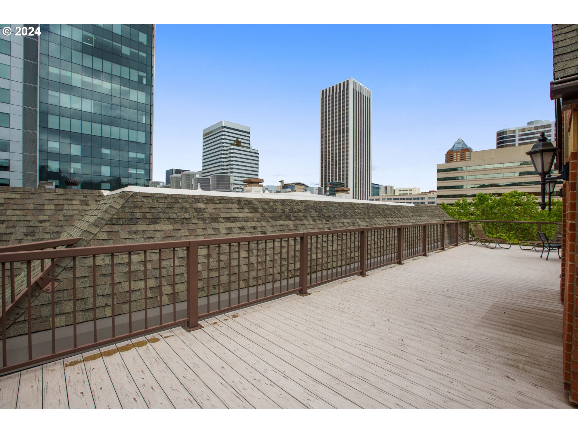 1500 SW PARK AVE 229