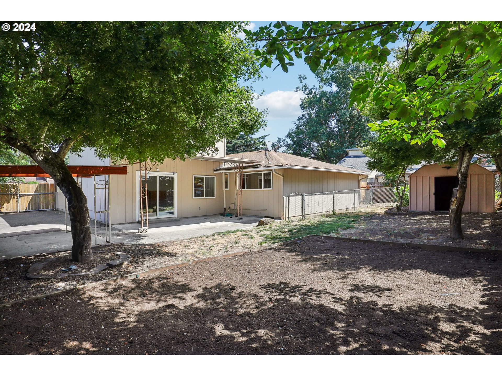3204 SE LOEFFELMAN RD