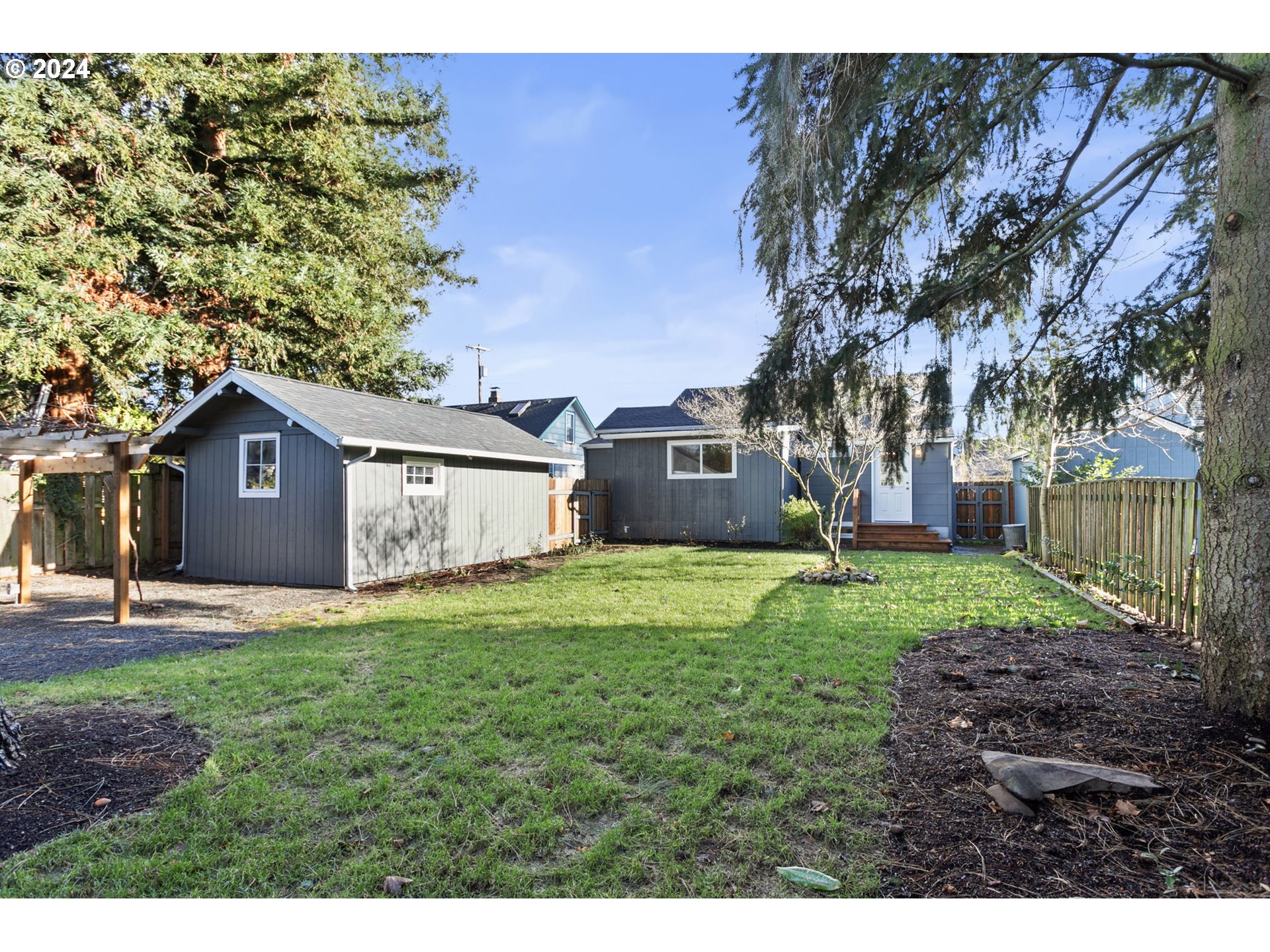 4527 SE 60th AVE