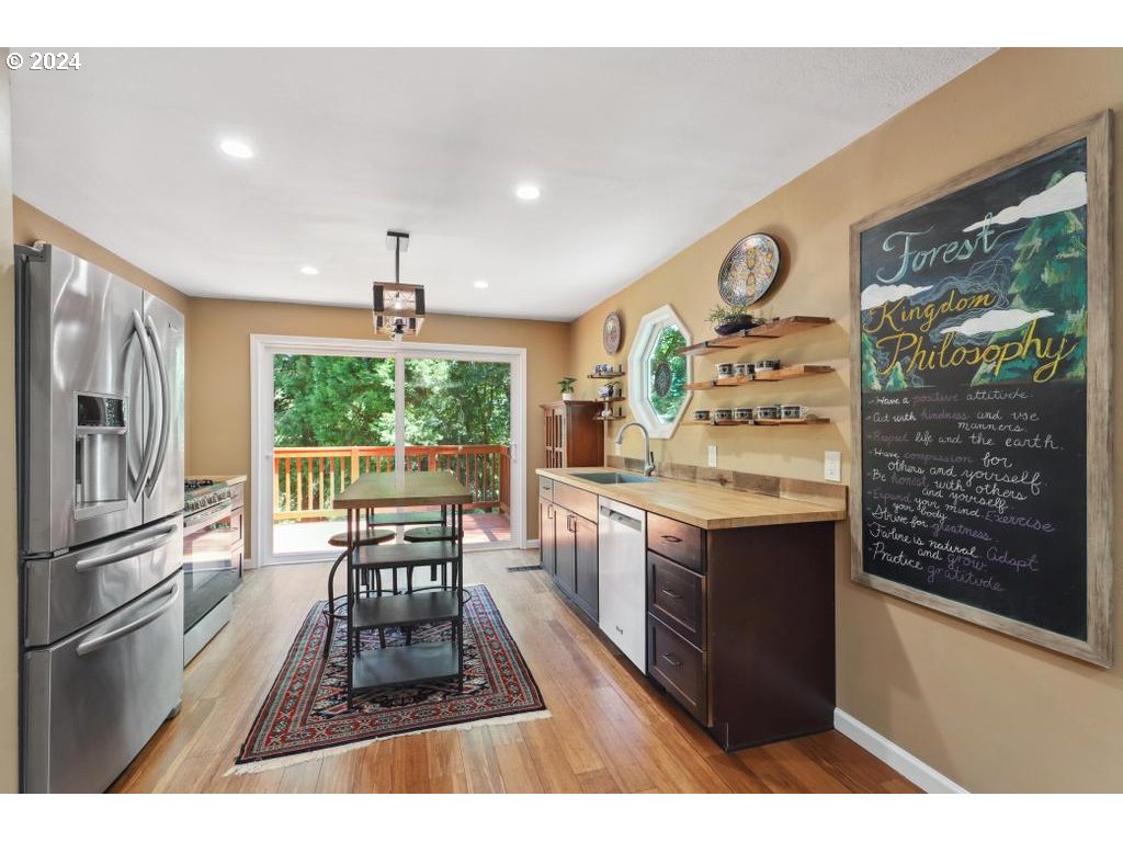 7530 NW SKYLINE BLVD